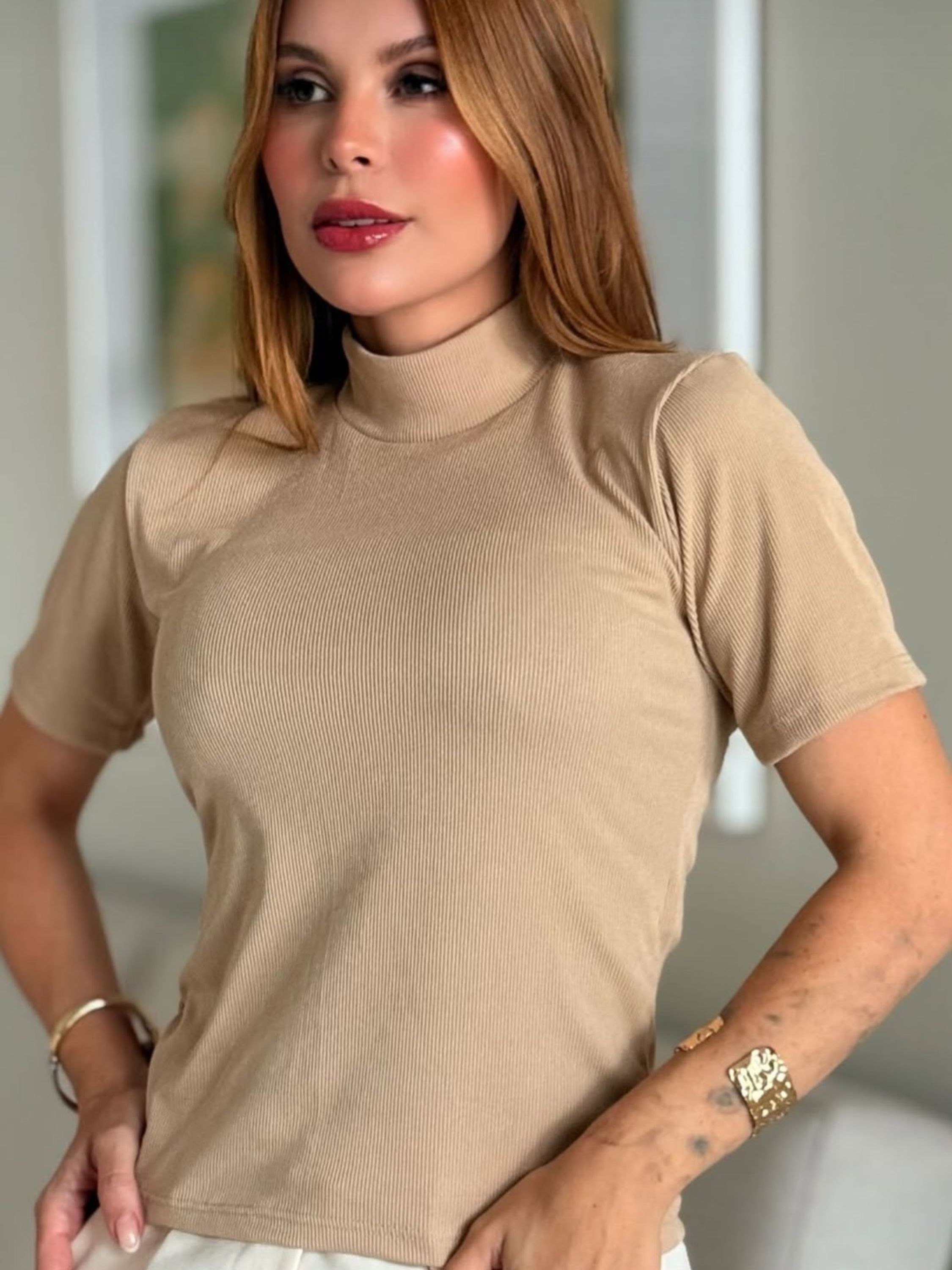 Blusa Gola MANGA CURTA Moda Blogueira