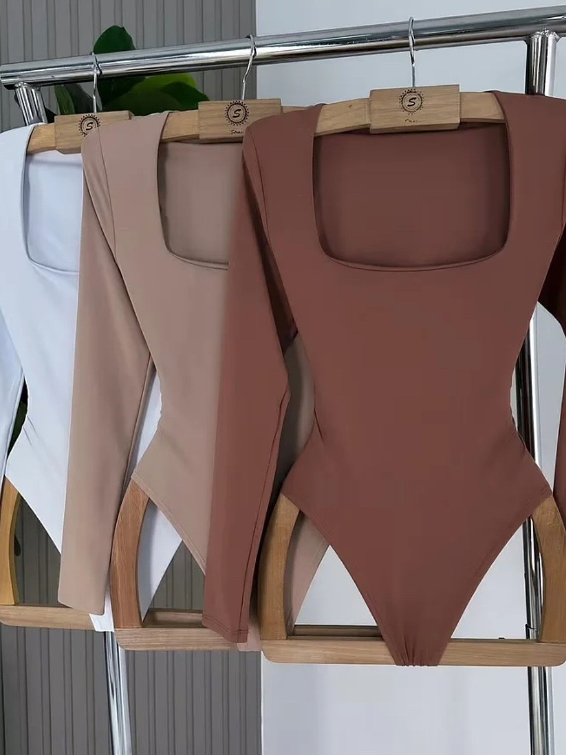 Body Decote Reto Manga Longa Moda Blogueira