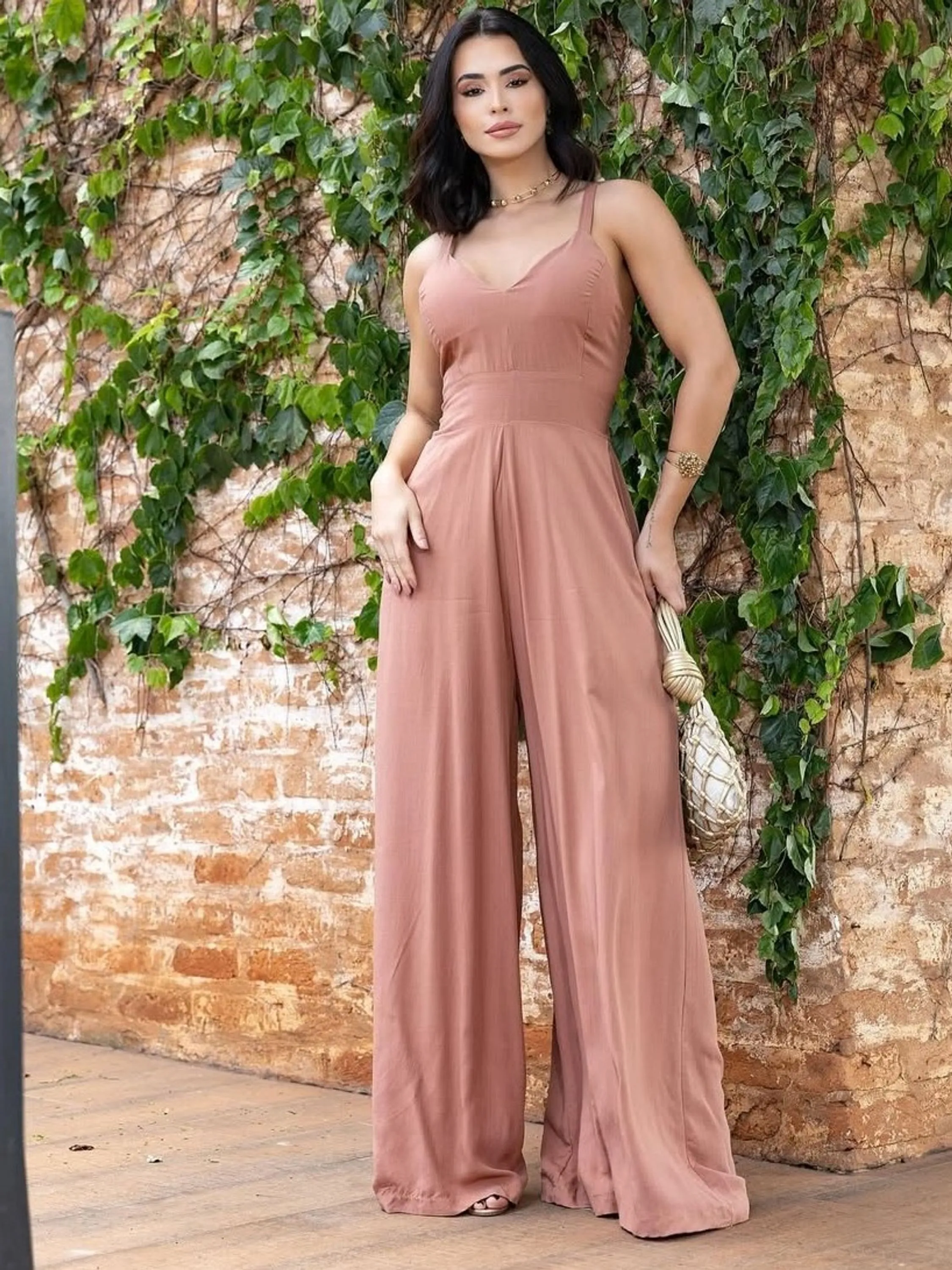 Macacão Esplendor Cores Lisas Coleção Glam Moda Blogueira
