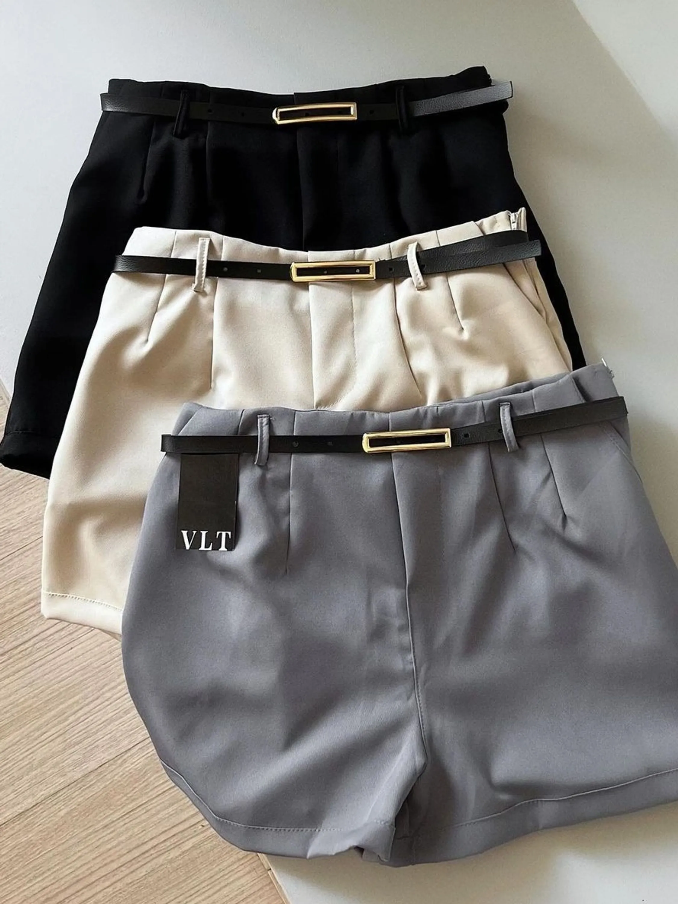 Shorts Alfaiataria Cores LISAS com Cinto Slim Moda Blogueira