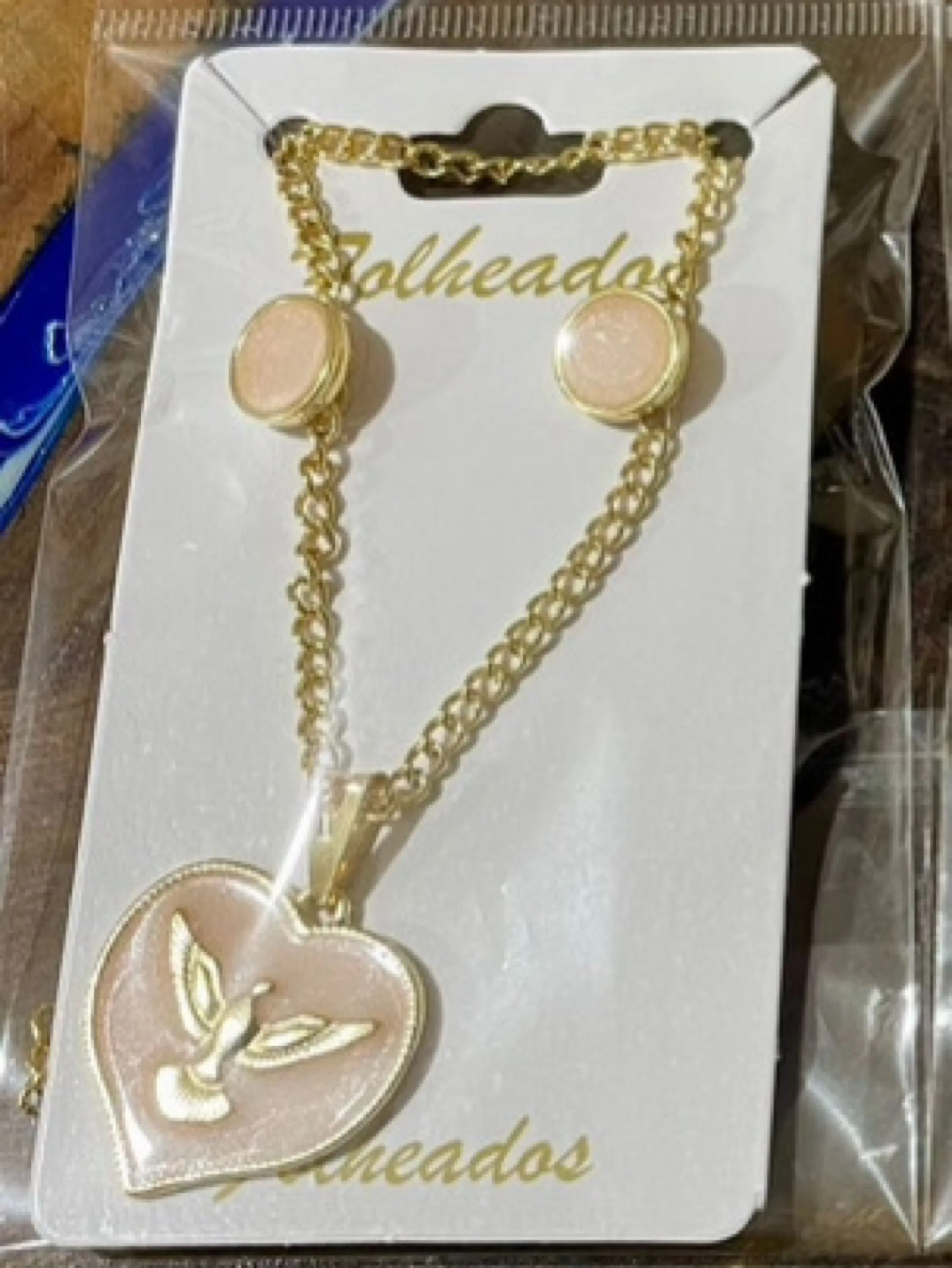 Colar de espirito  santo resinados