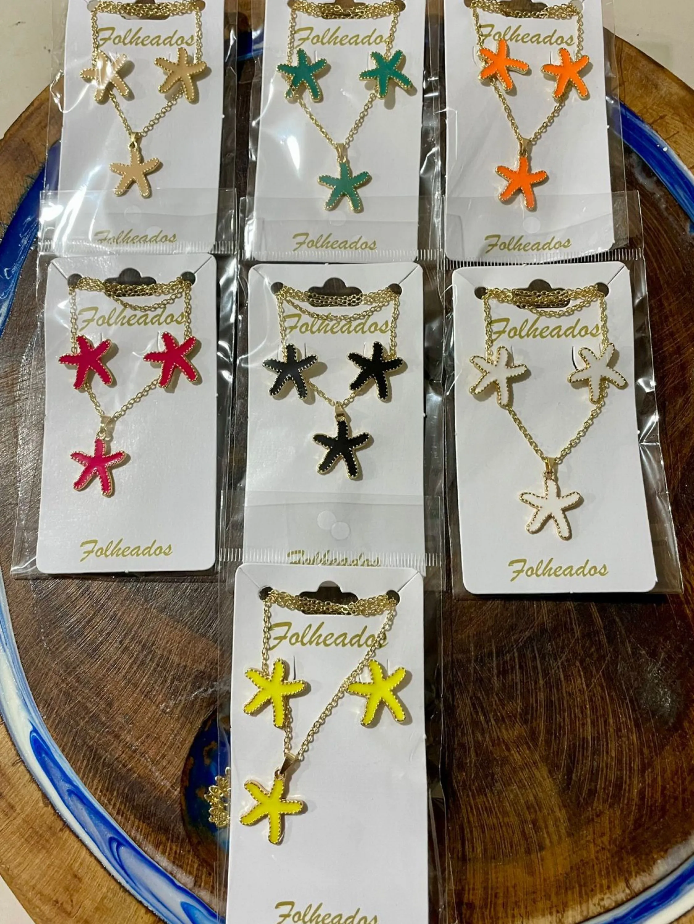 Colar de estrelas resinados