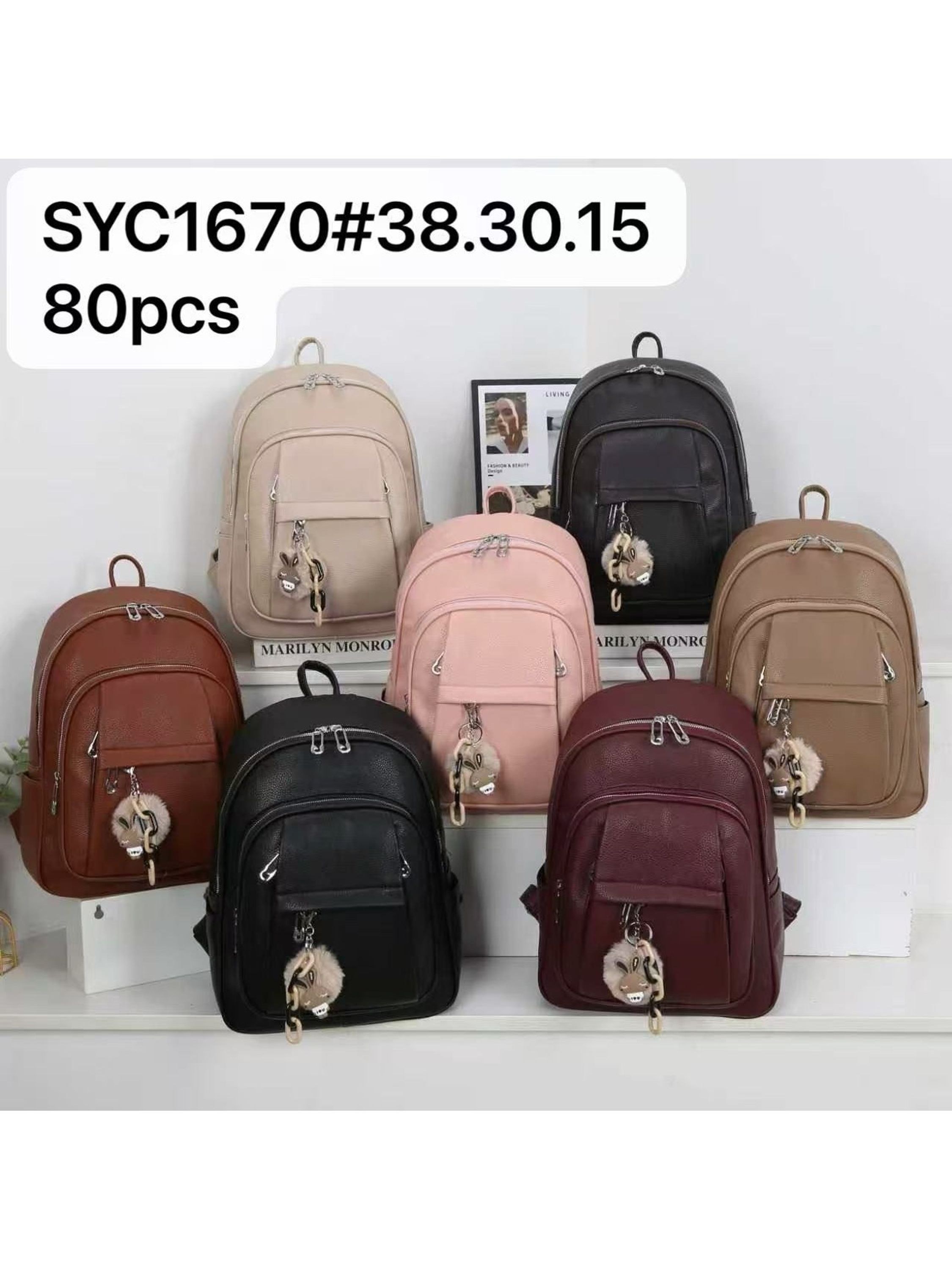 Mochila grande com pompom Feminina Oscar Bolsas Modas