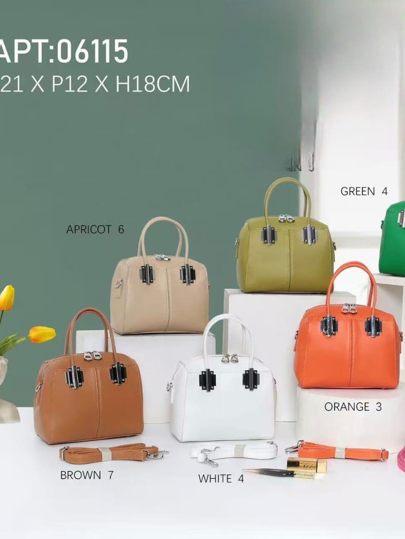 Bolsa feminina APT 06115