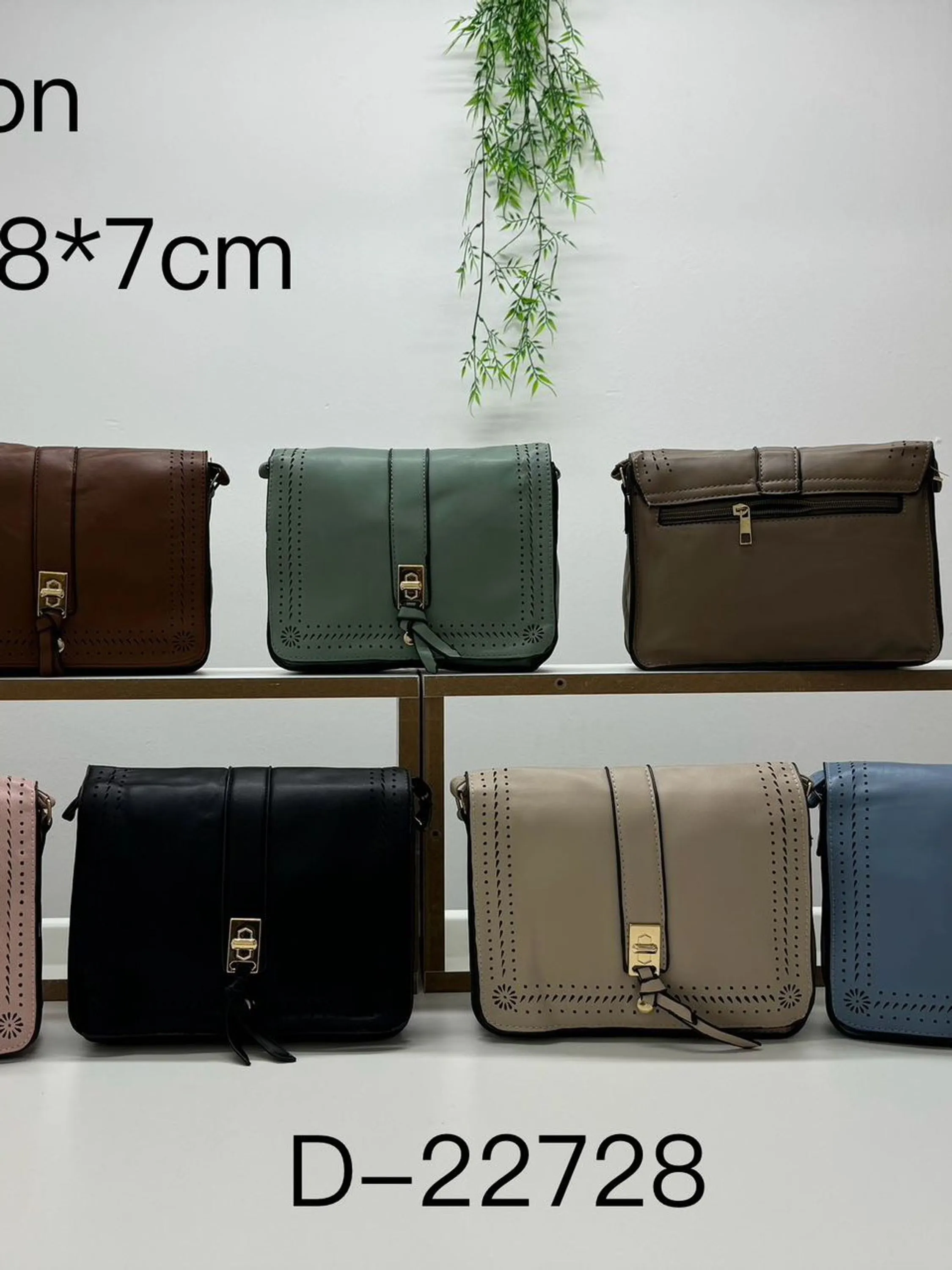 Bolsa feminina D-22728