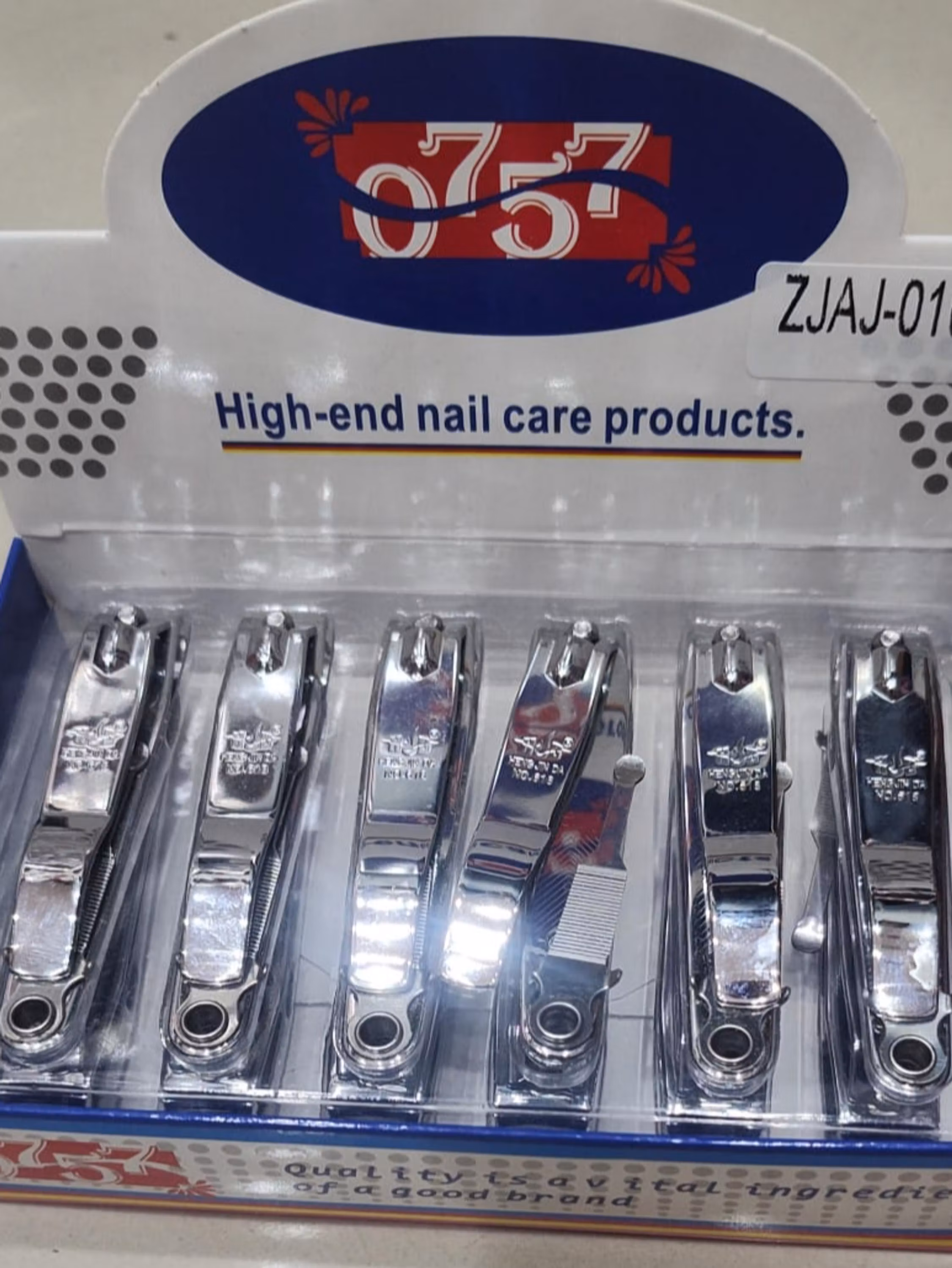 Cortador de unha. Inox caixa com 6 peças