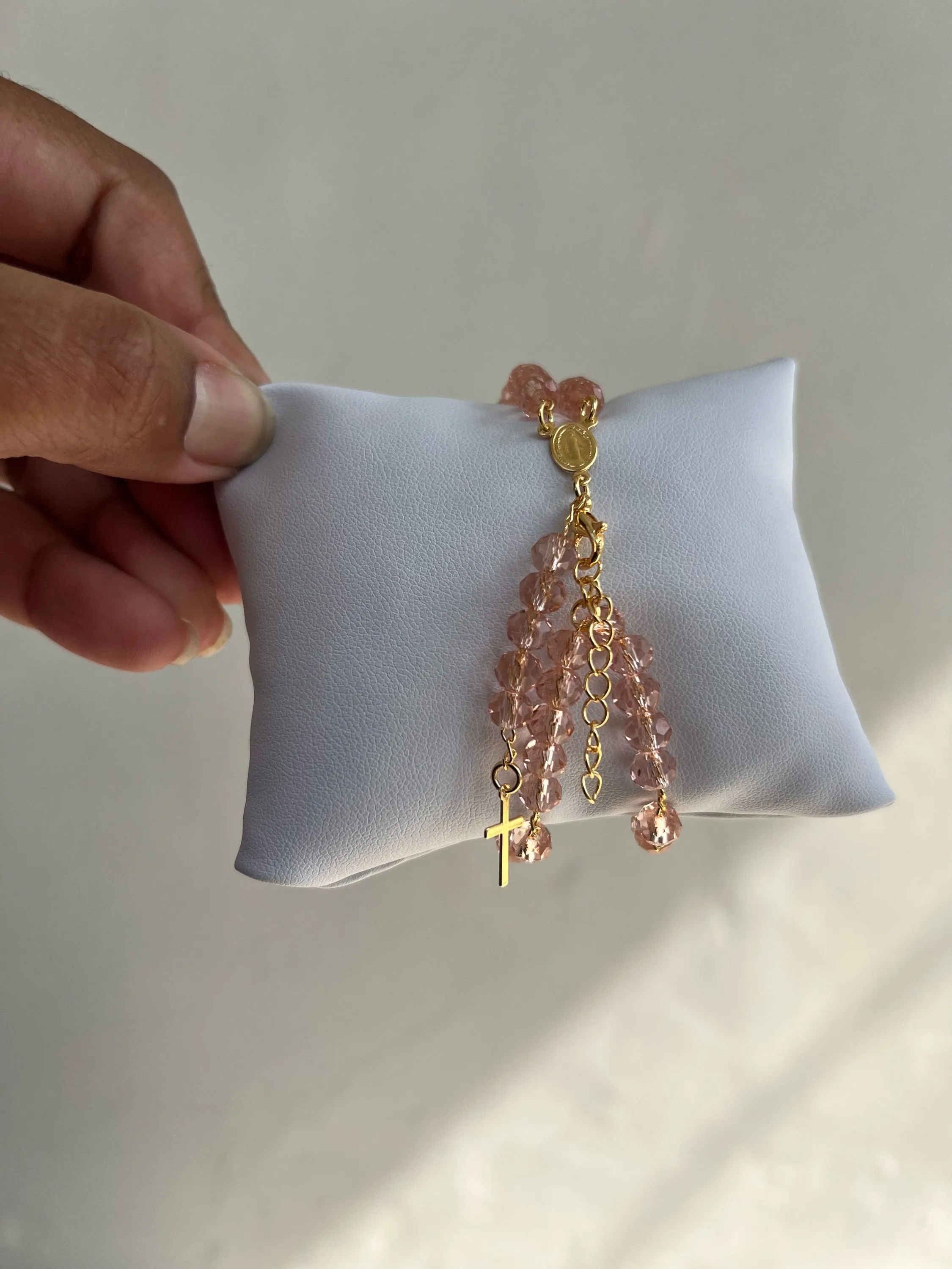 Pulseira modelo terço