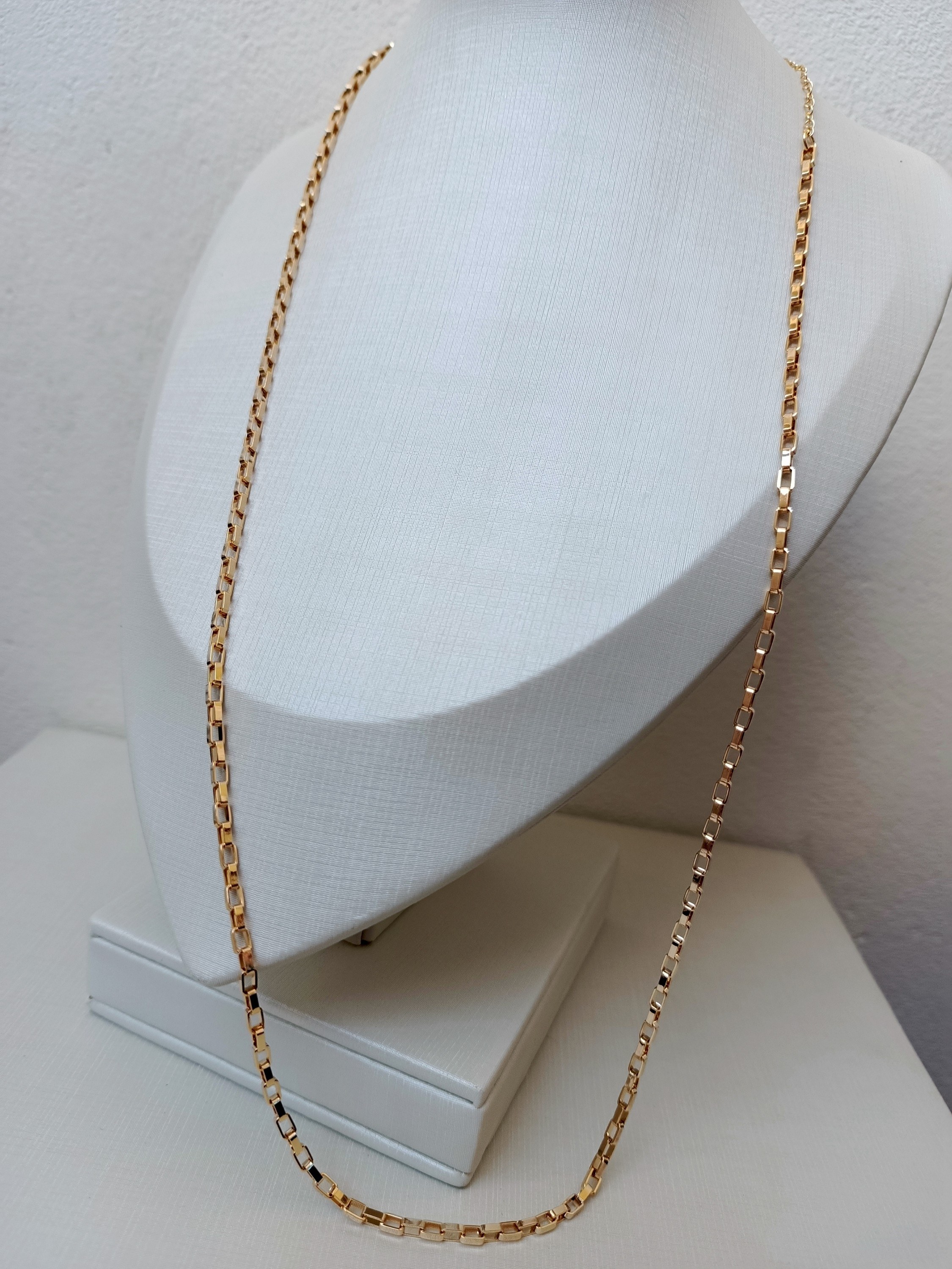 Colar longuinho tijolinho