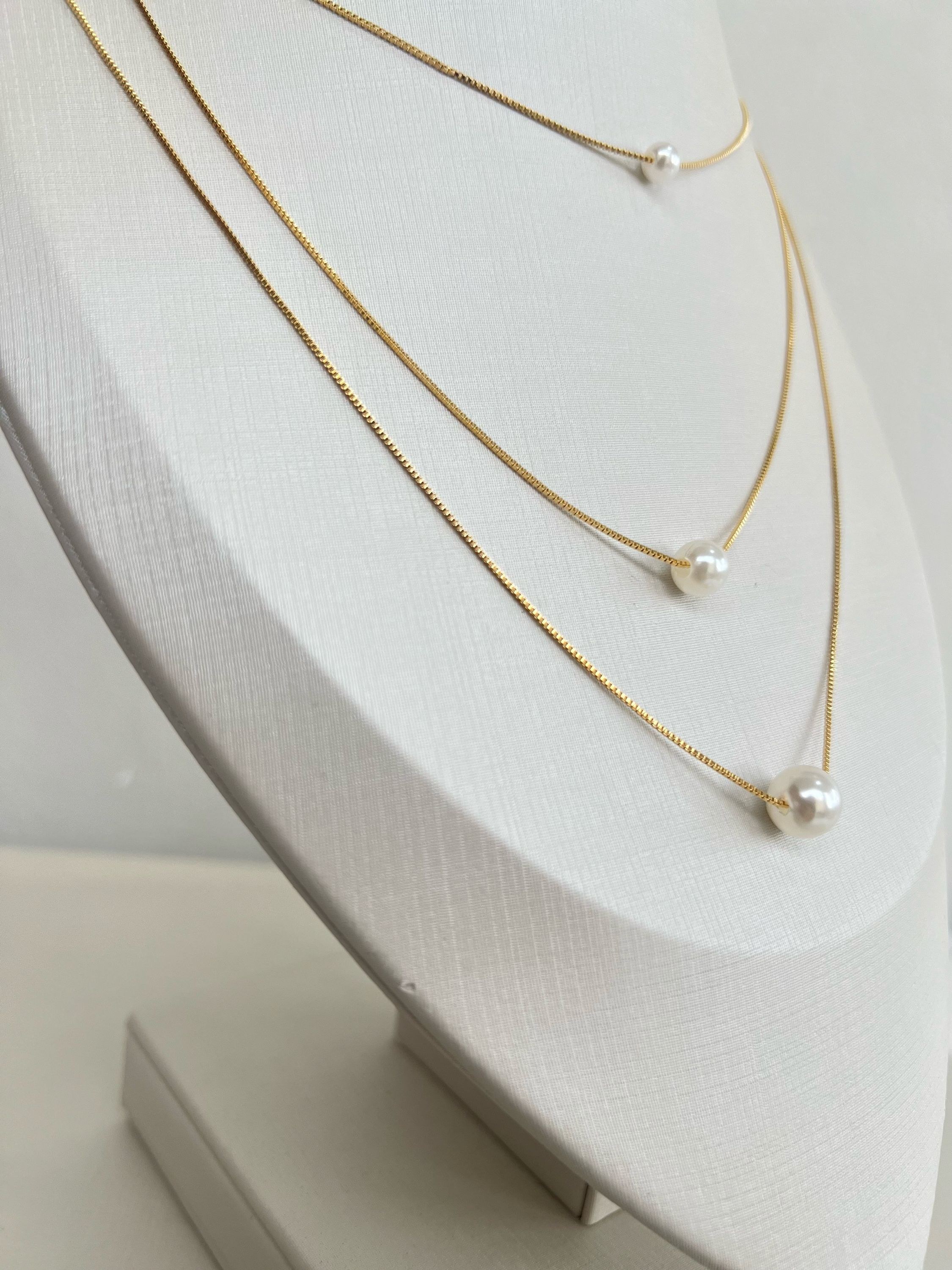 Colar triplo pérolas