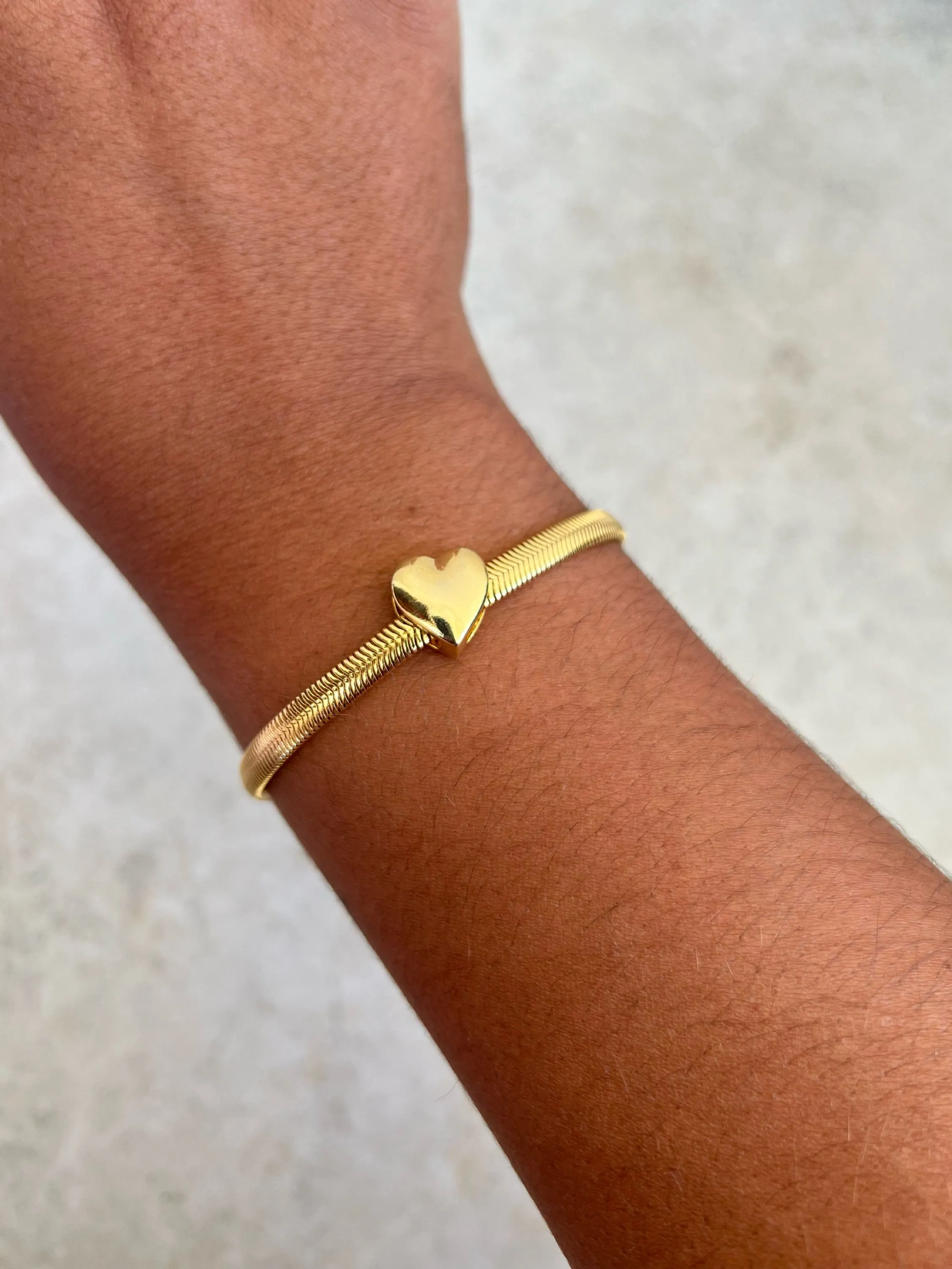 Pulseira manta pingente coração
