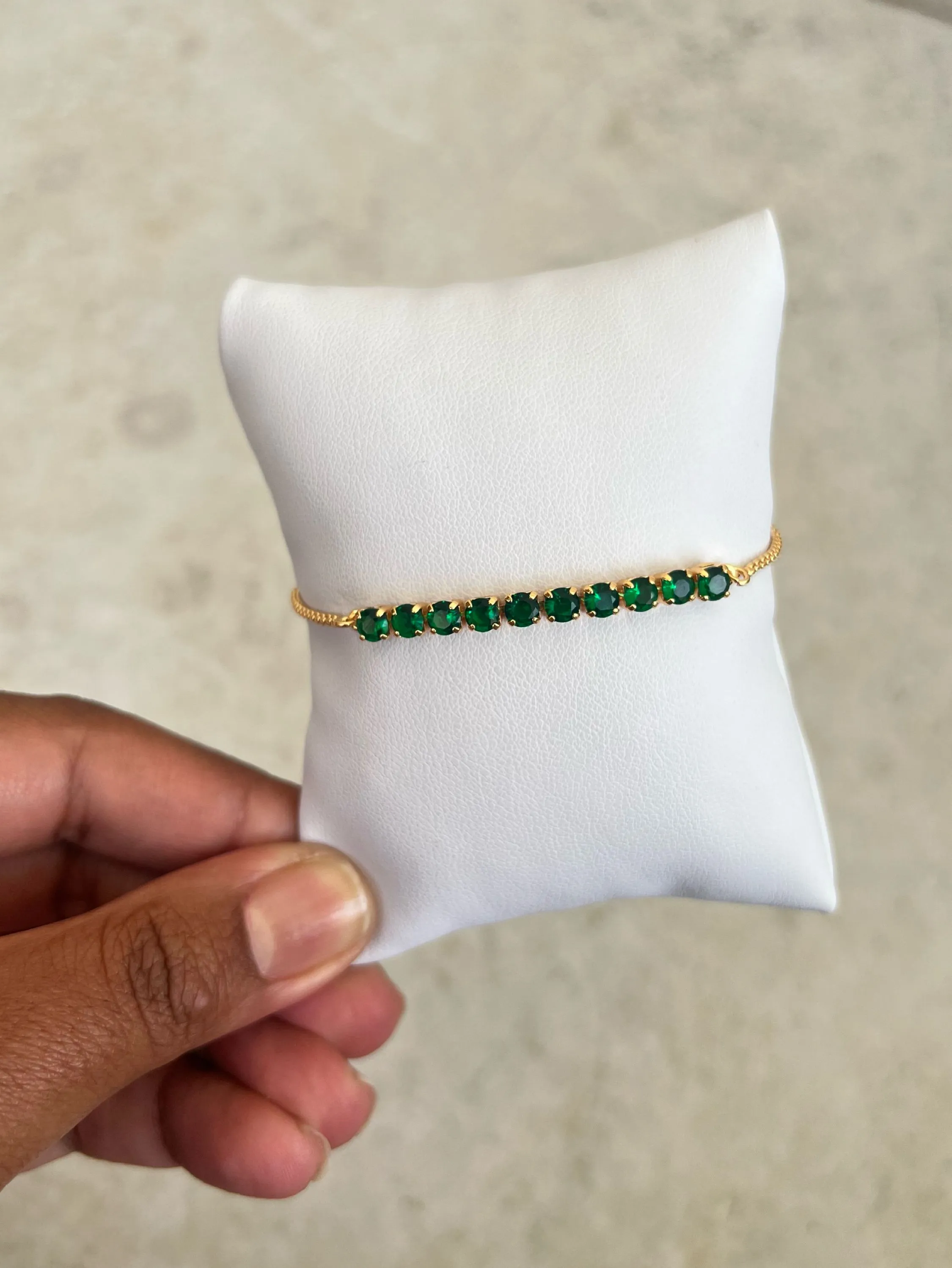Pulseira gravatinha strass