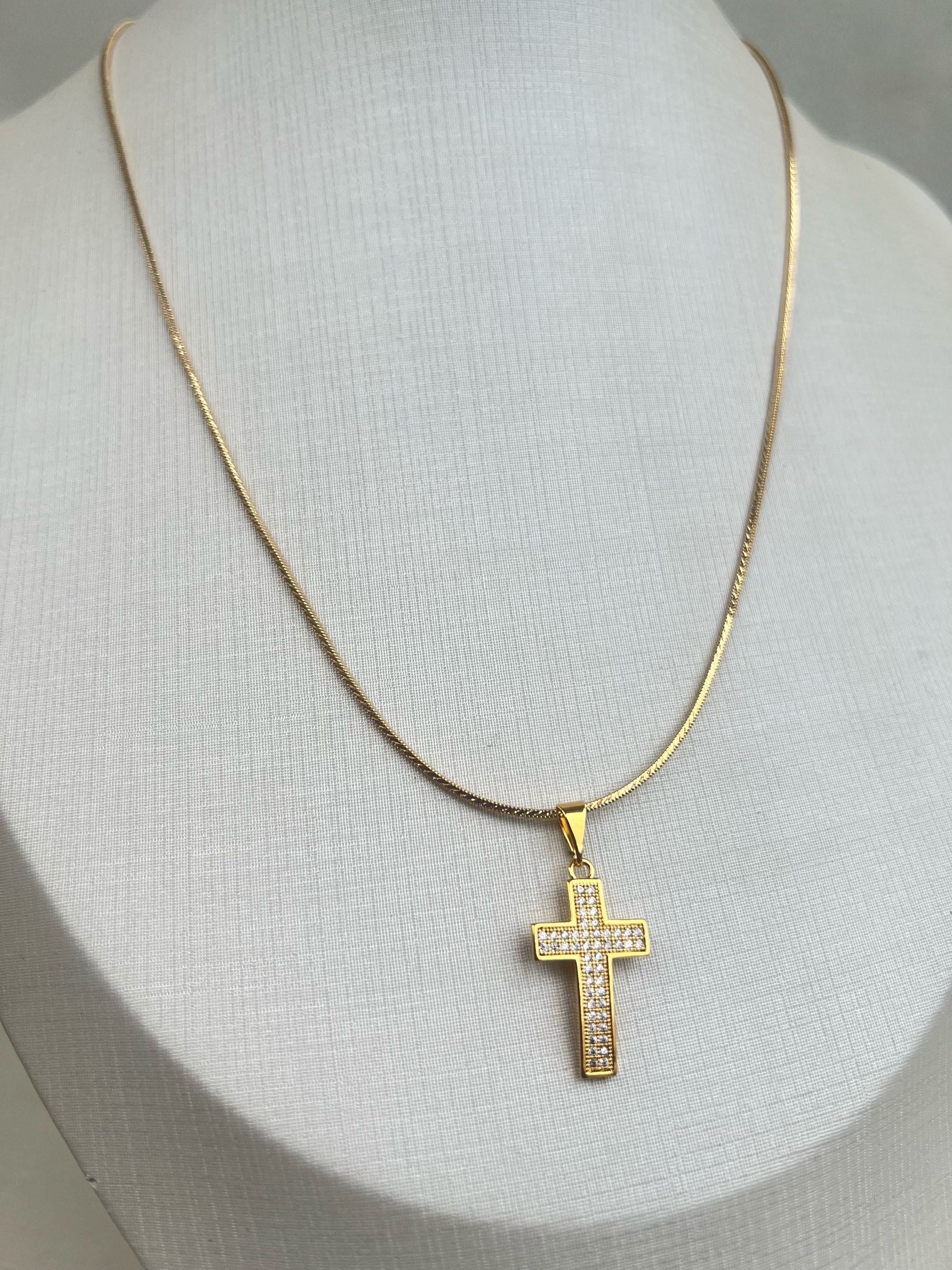 Colar corrente verneziana pingente cruz