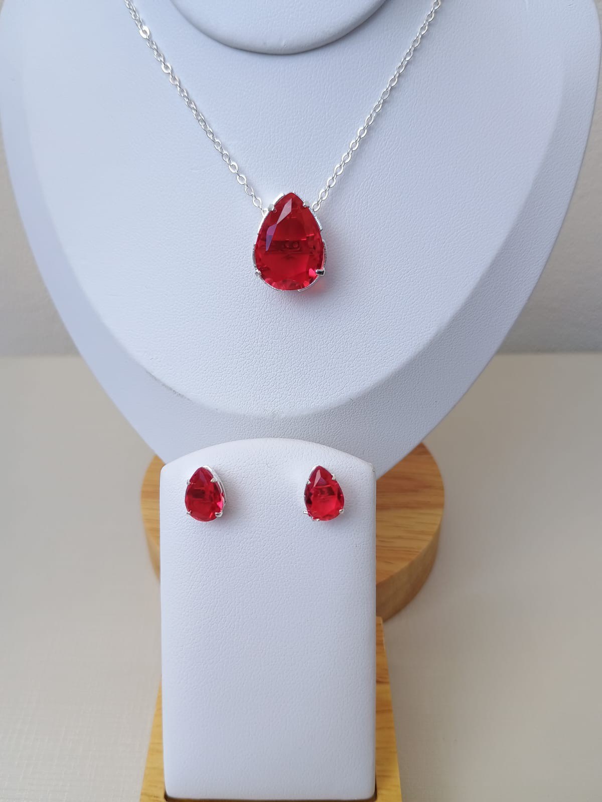 Conjunto prata gota vermelha