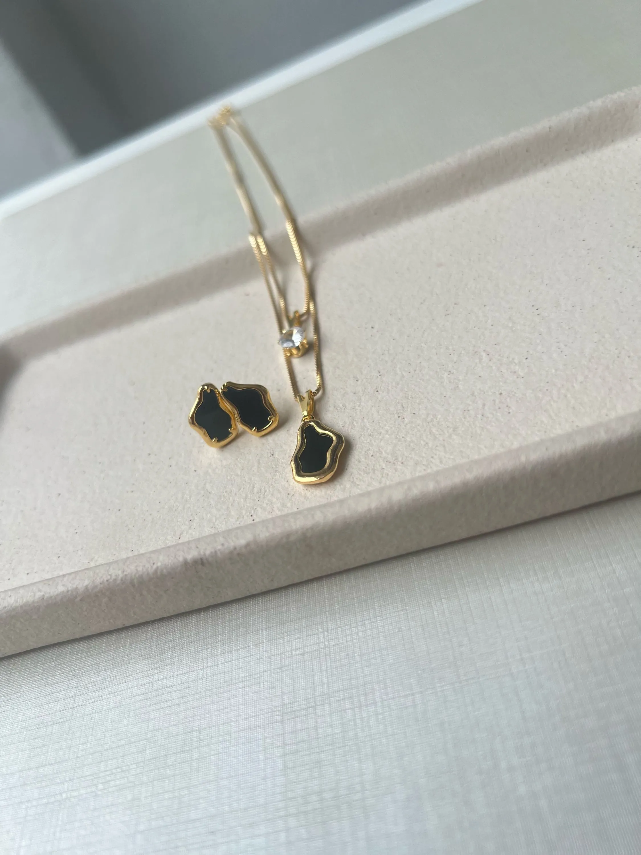 Conjunto modelo orgânico