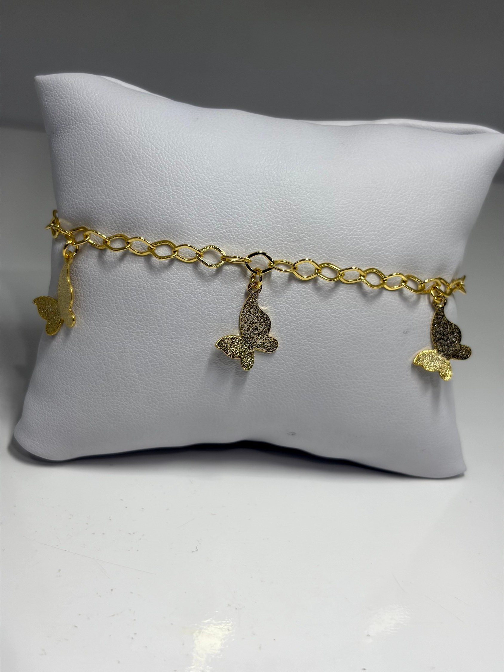 Pulseira com borboletas