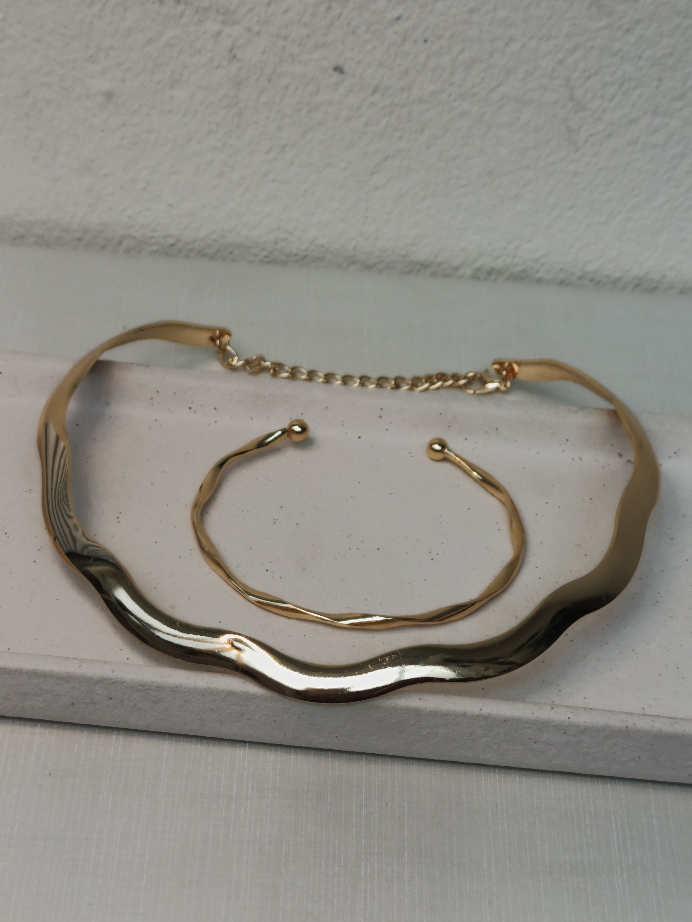 Conjunto aro e bracelete ondulado