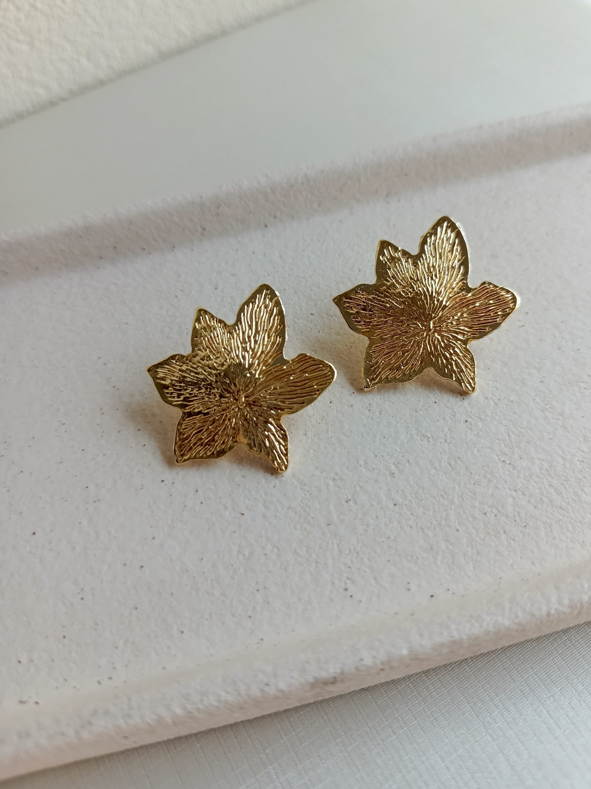 Brinco flor orgânica