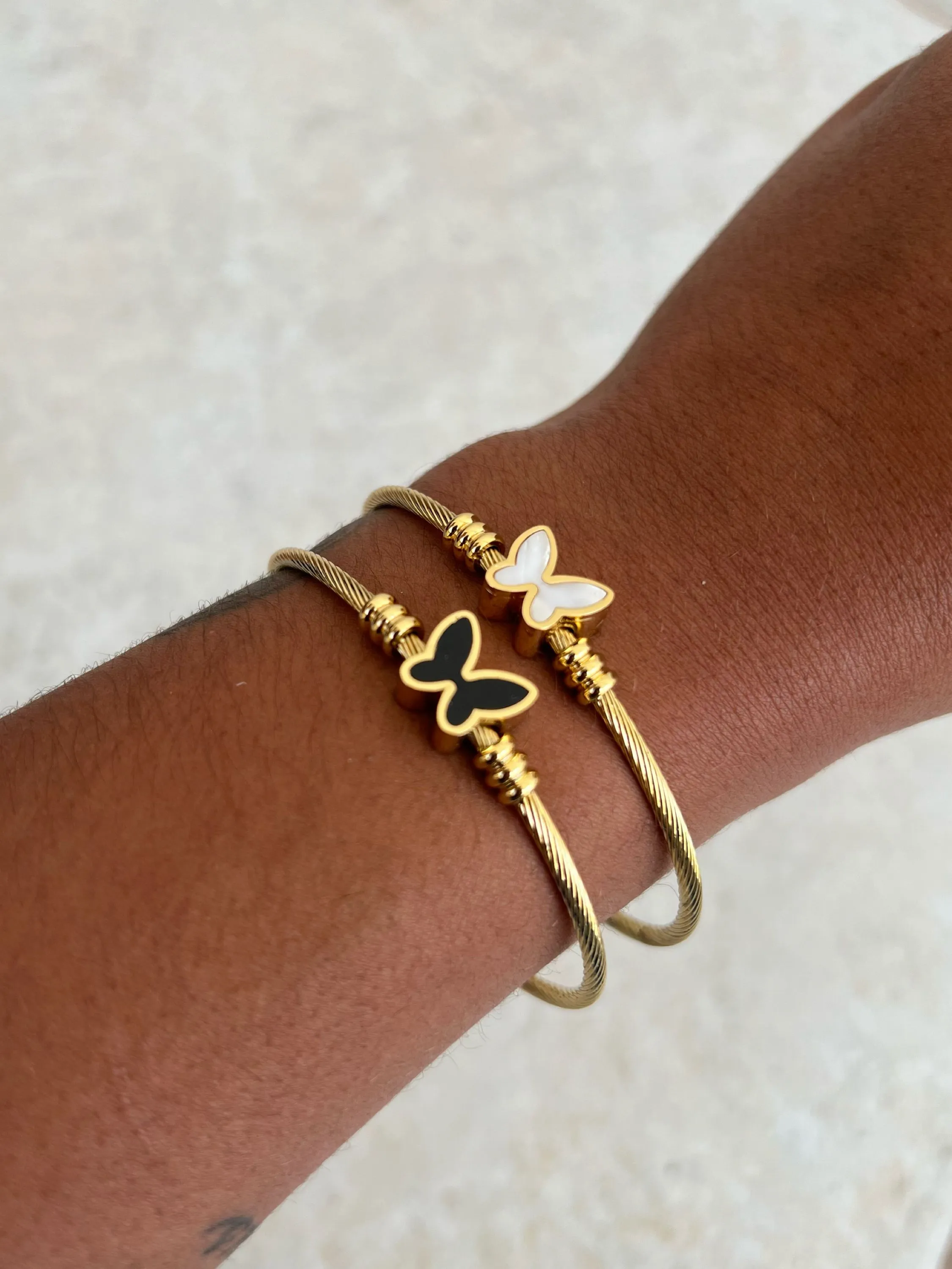 Bracelete pingente borboleta aço inoxidável