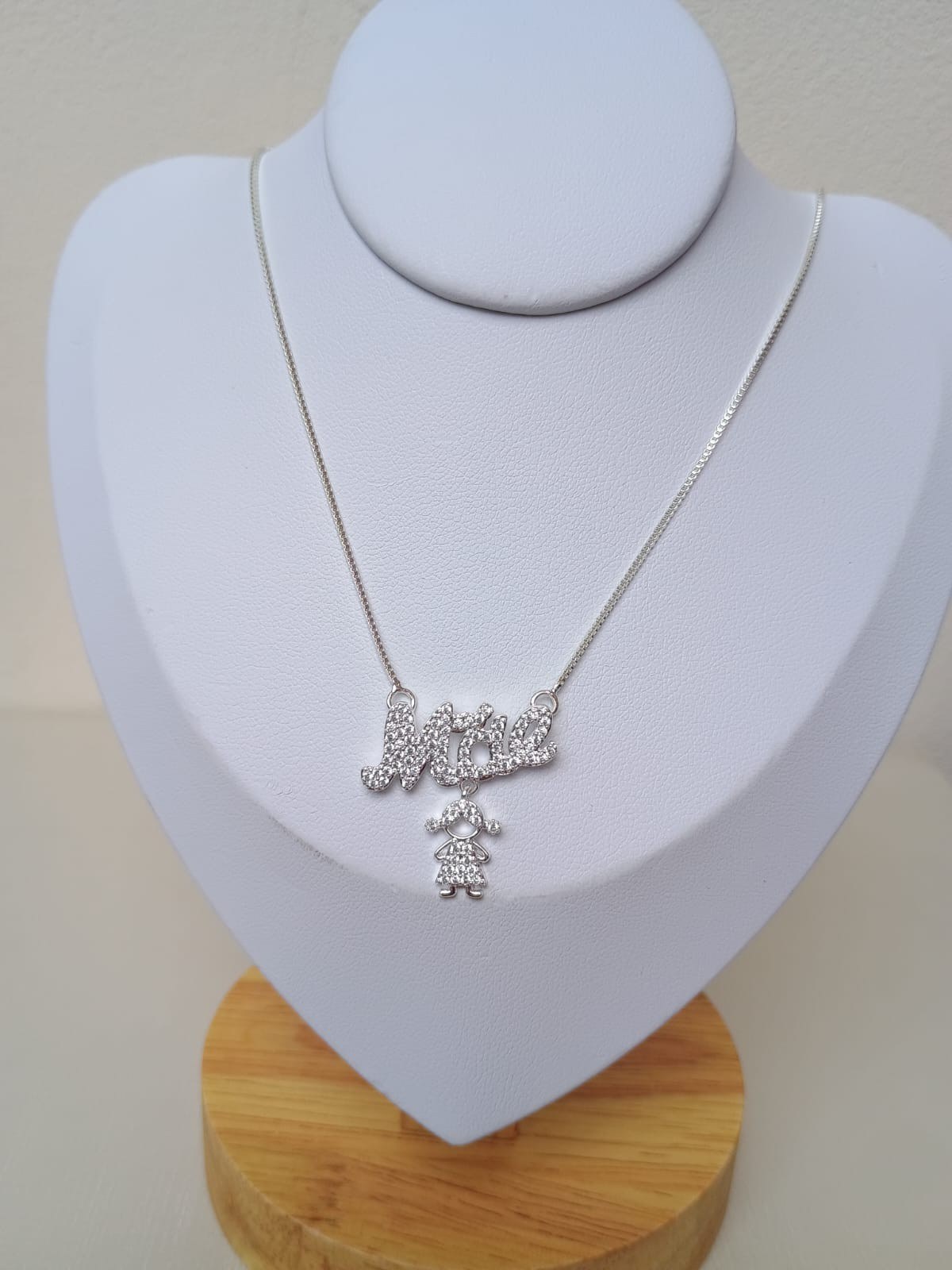 Colar mãe de menina