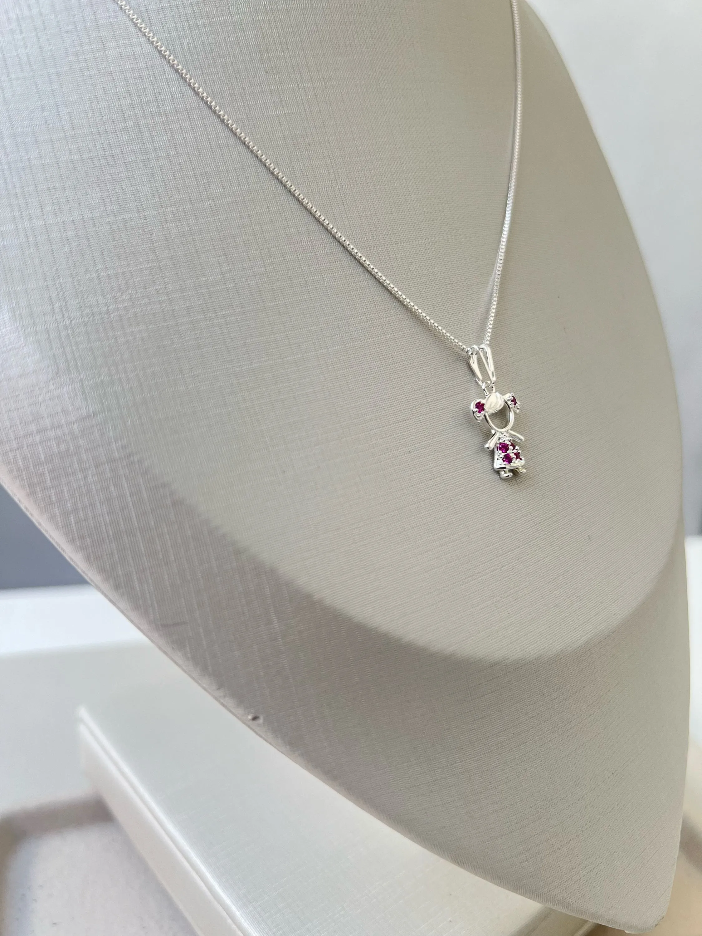 Colar pingente menina 🩷