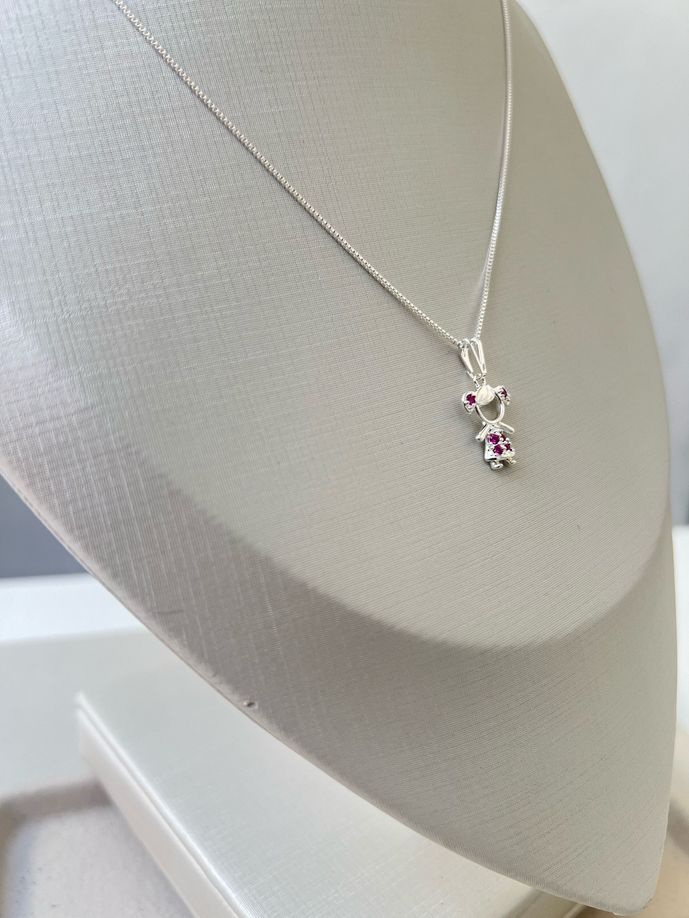 Colar pingente menina 🩷