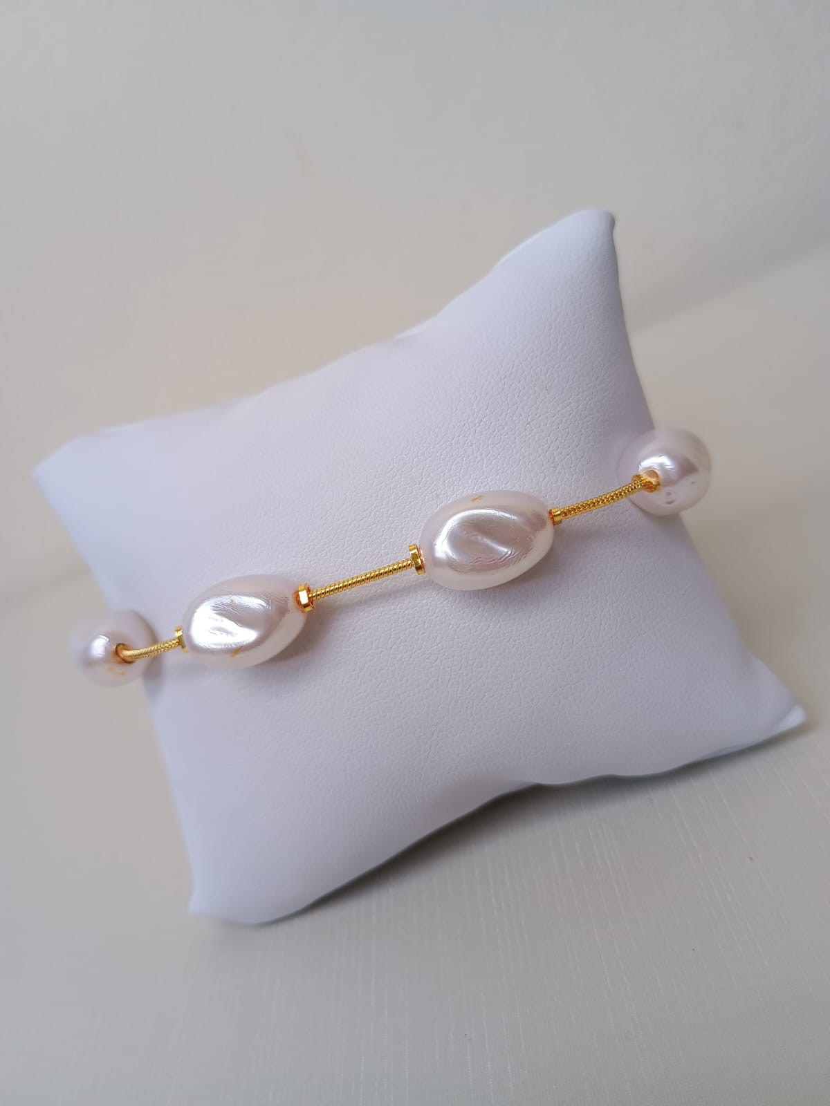 Pulseira com pérolas