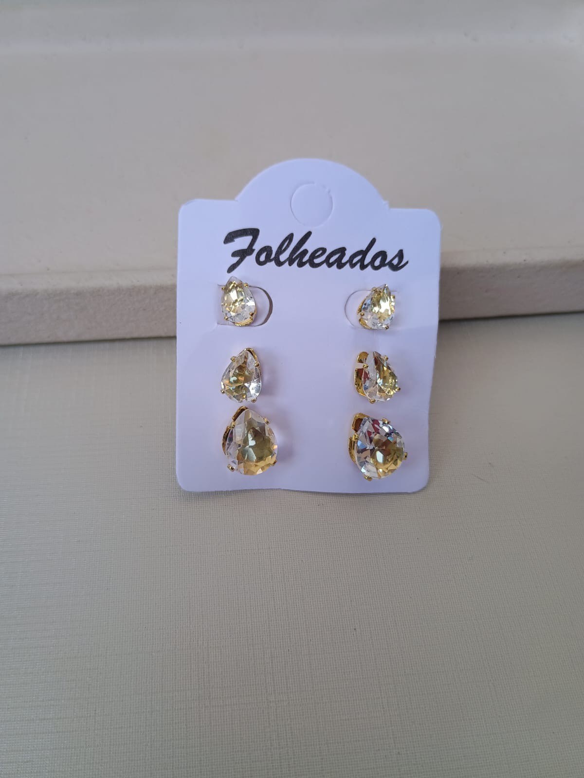 Trio de brincos de gota