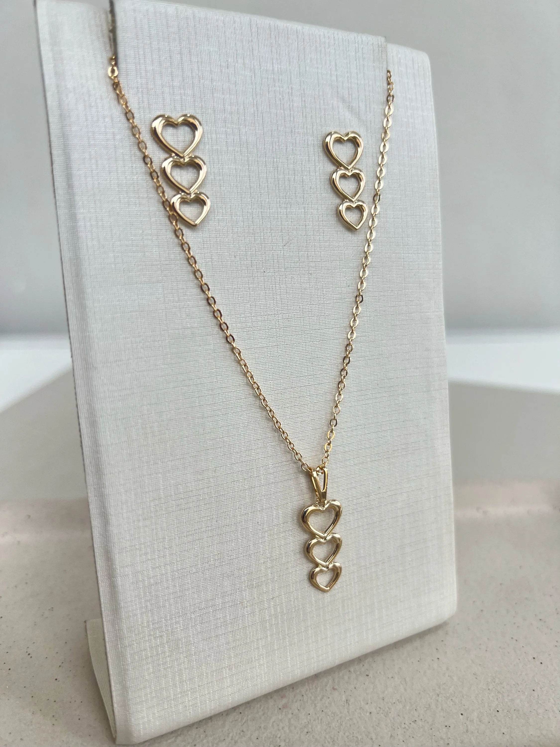 Conjunto delicado coração