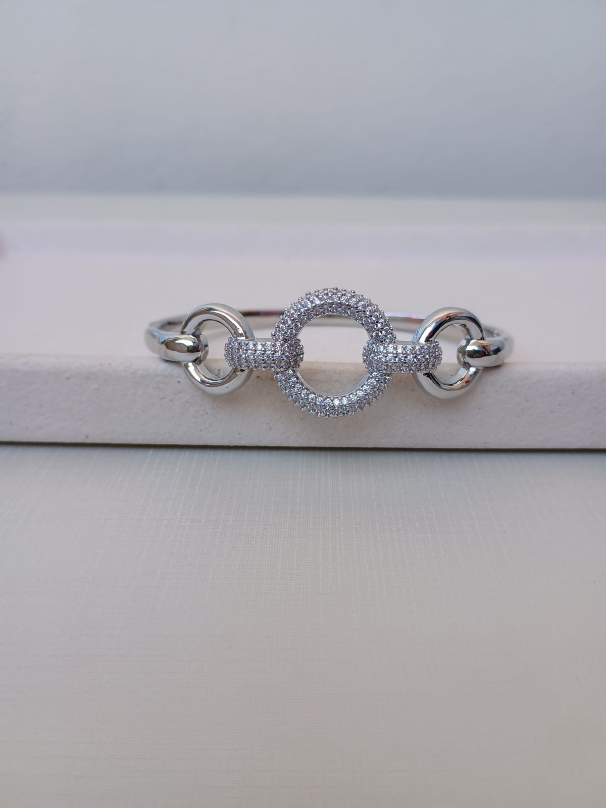 Bracelete com círculos