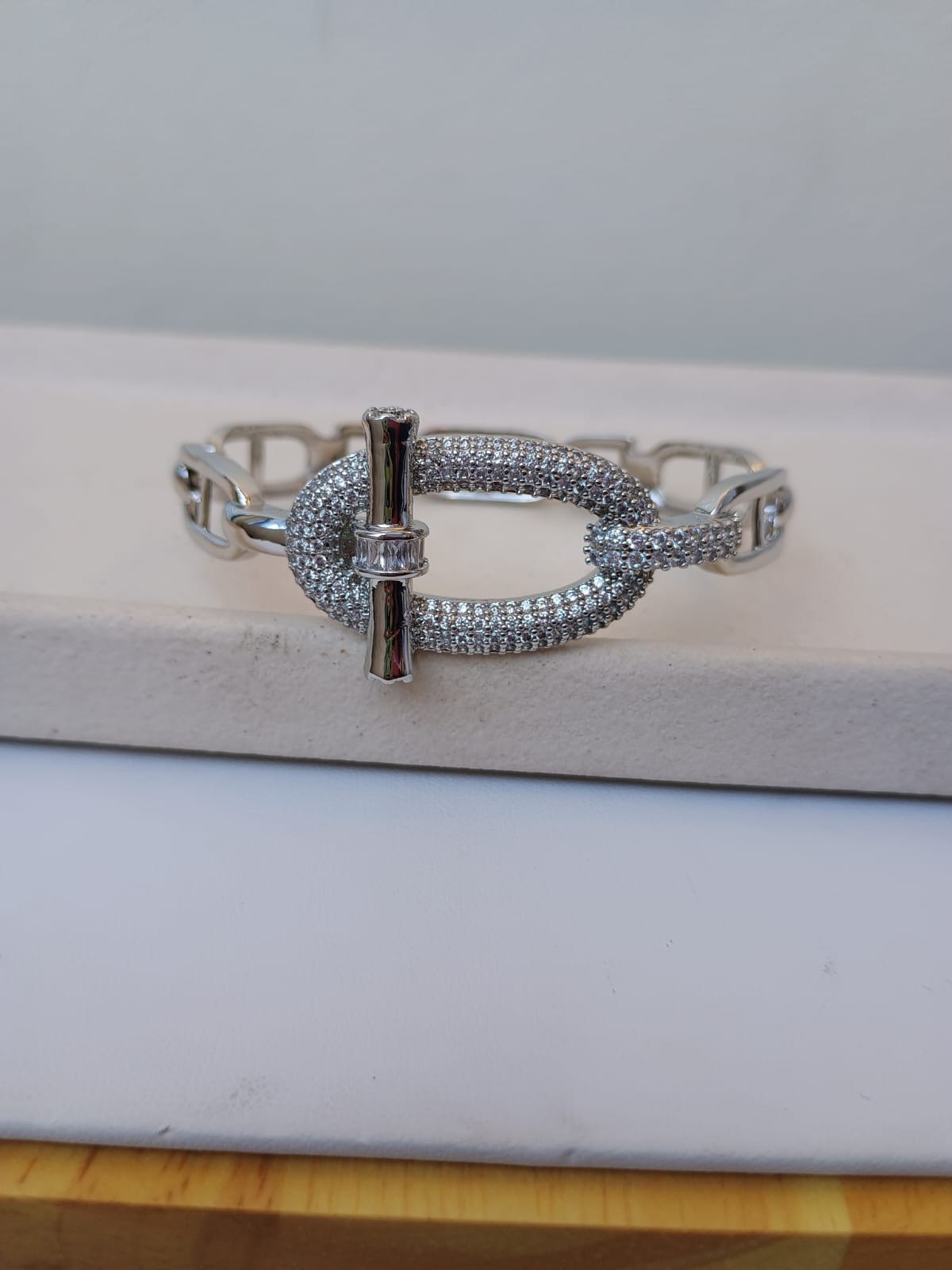 Bracelete de elos com fecho toggle