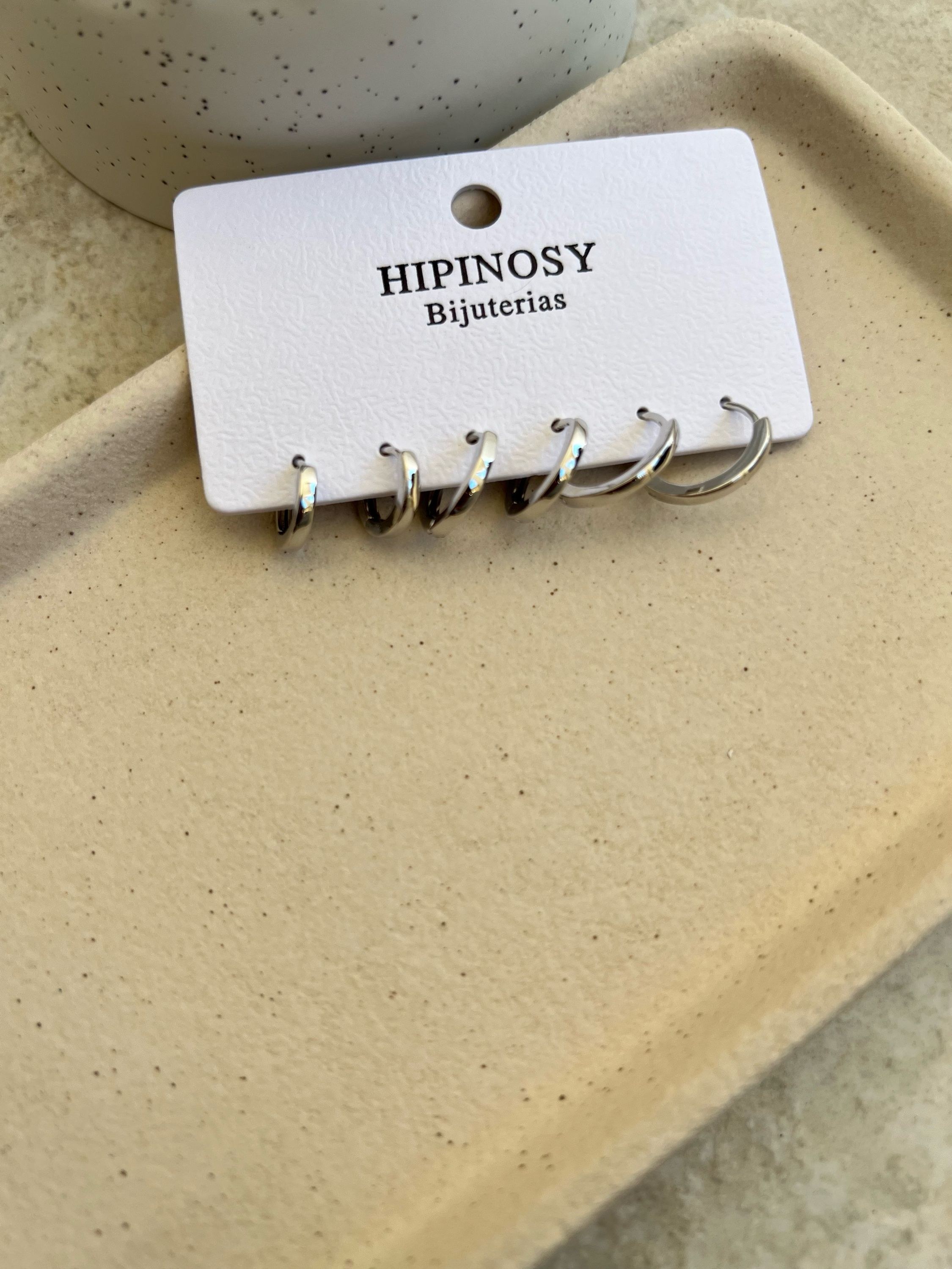 Trio de argolas três tamanhos