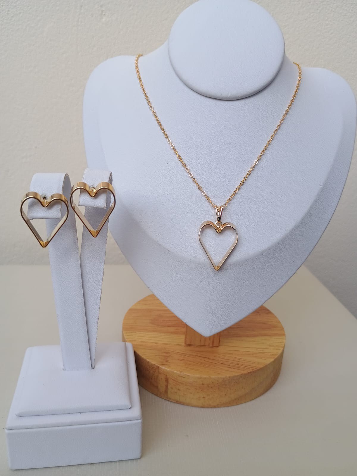 Conjunto de coração vazado