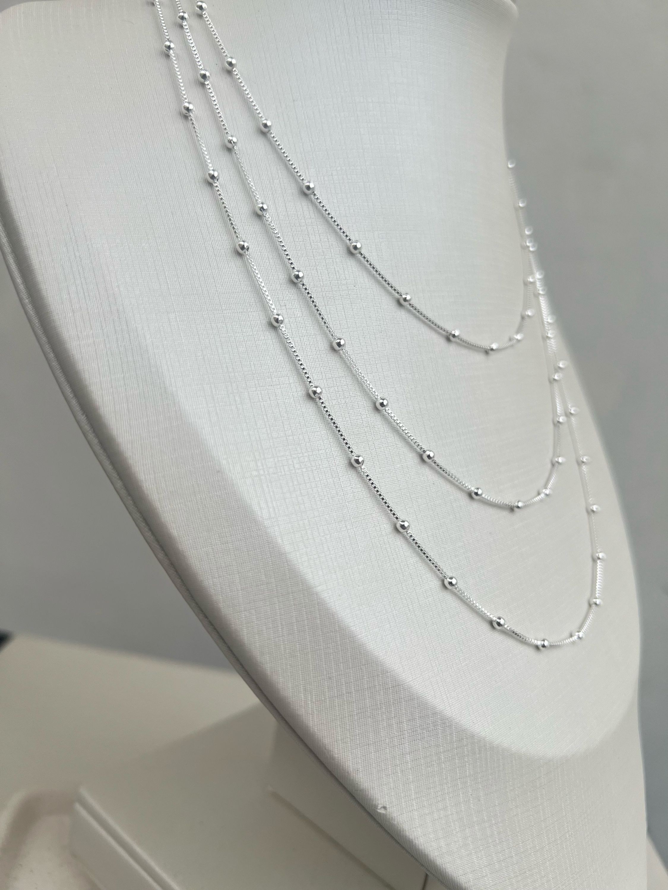 Colar triplo folheado a prata