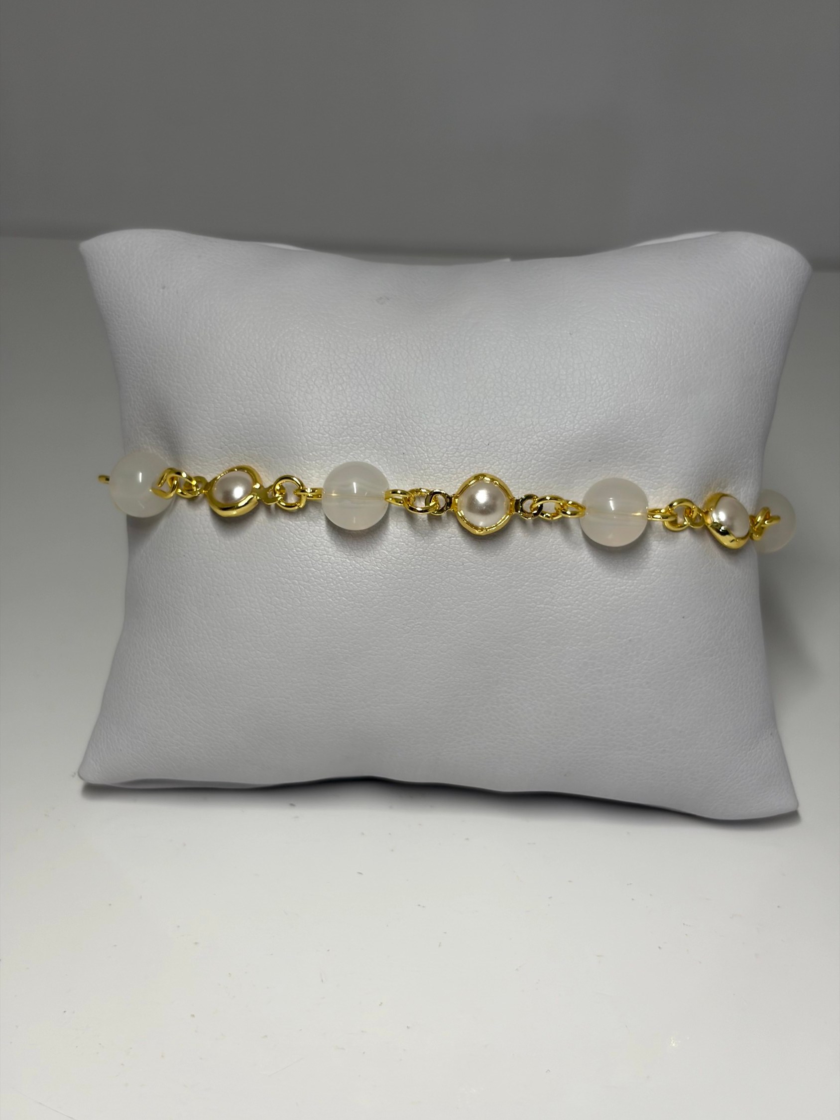 Pulseira com bolinhas