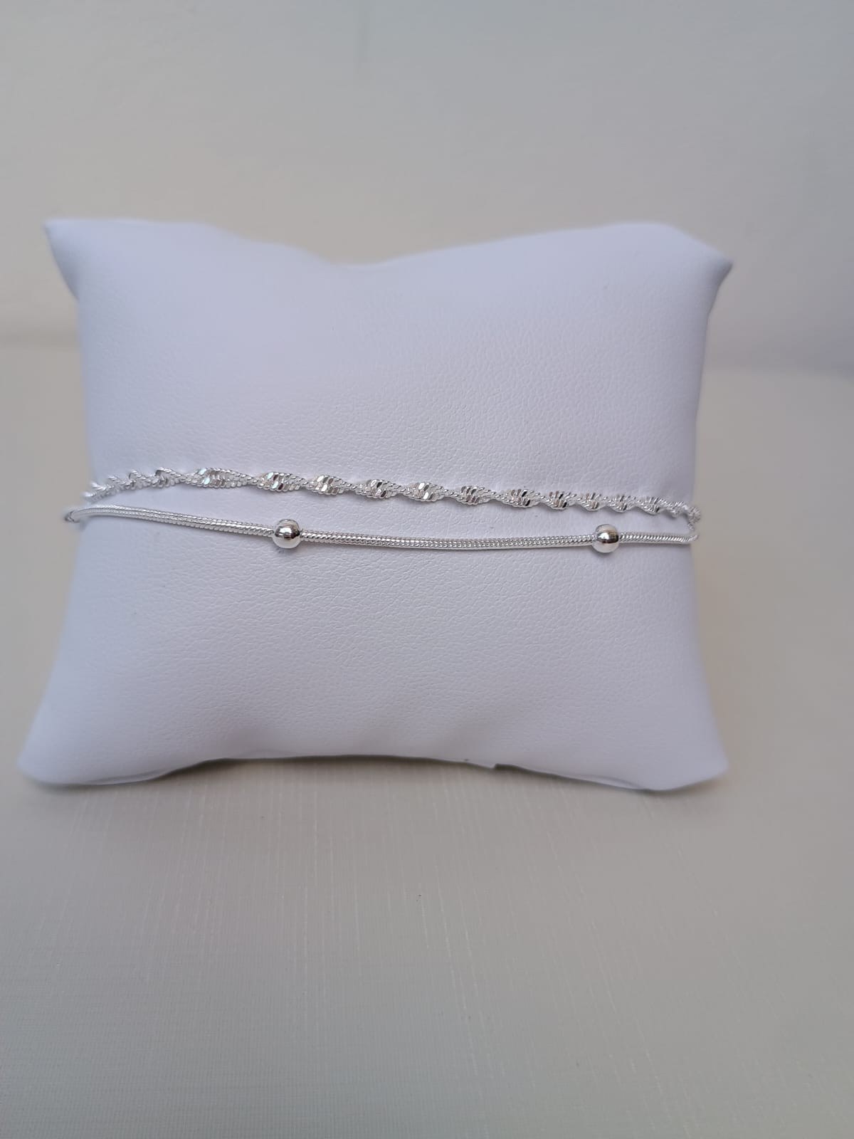 Pulseira dupla com bolinhas