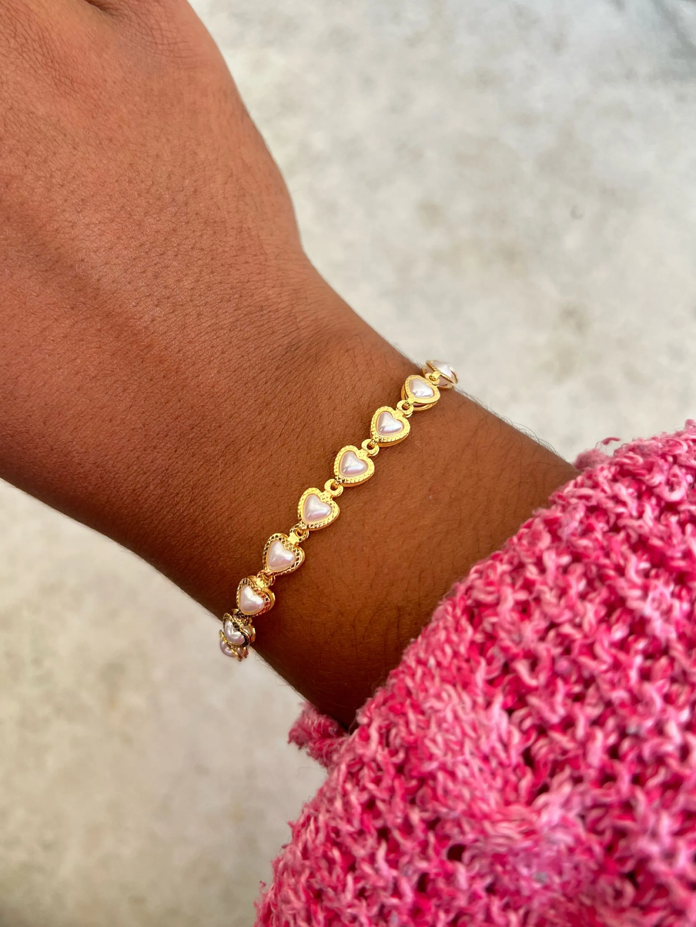 Pulseira coração em pérolas