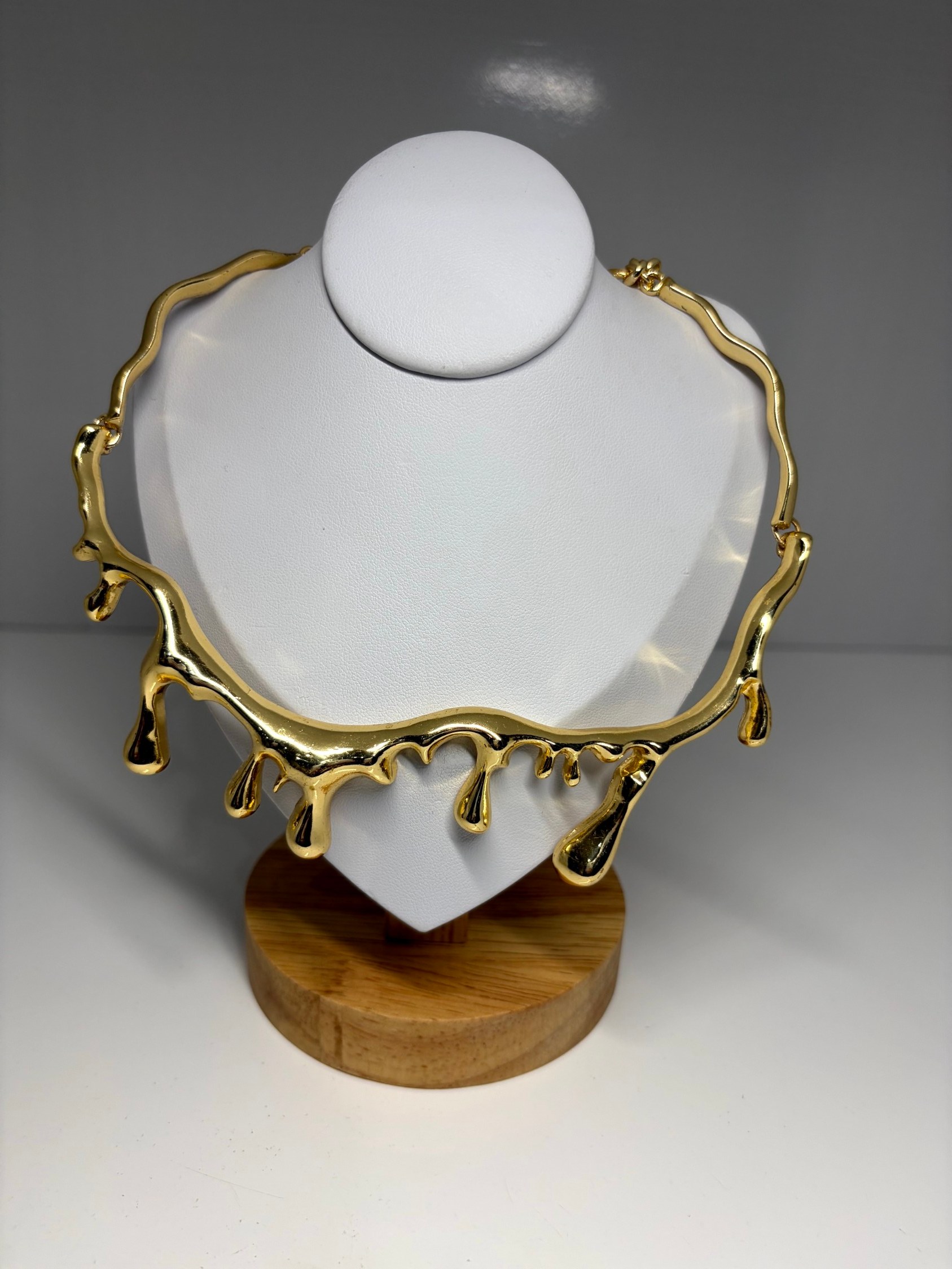 Choker aro modelo orgânico