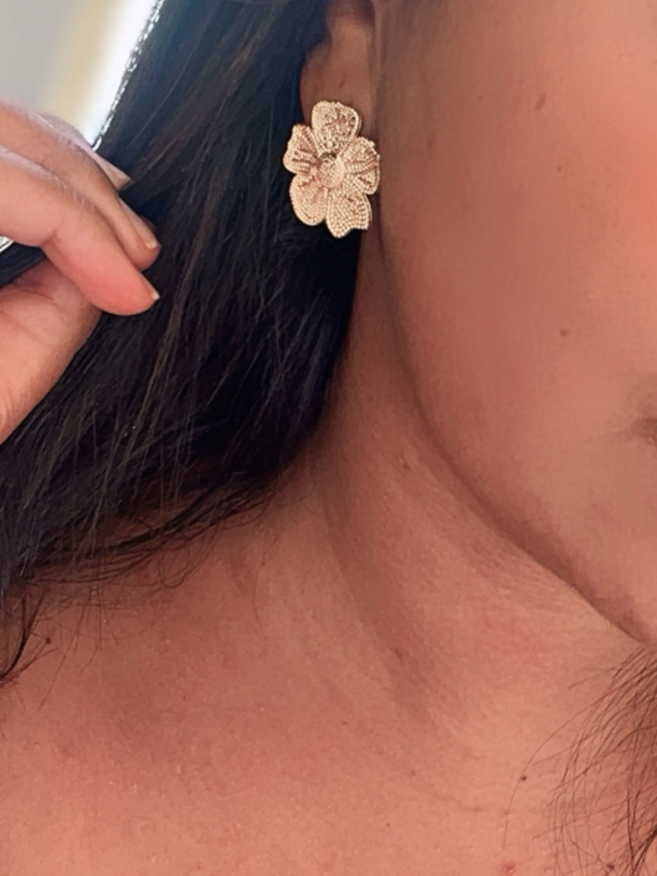 Brinco modelo flor