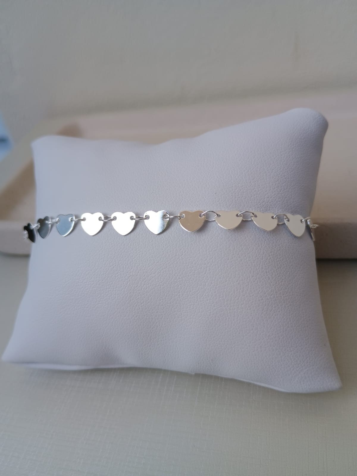 Pulseira de corações pratas
