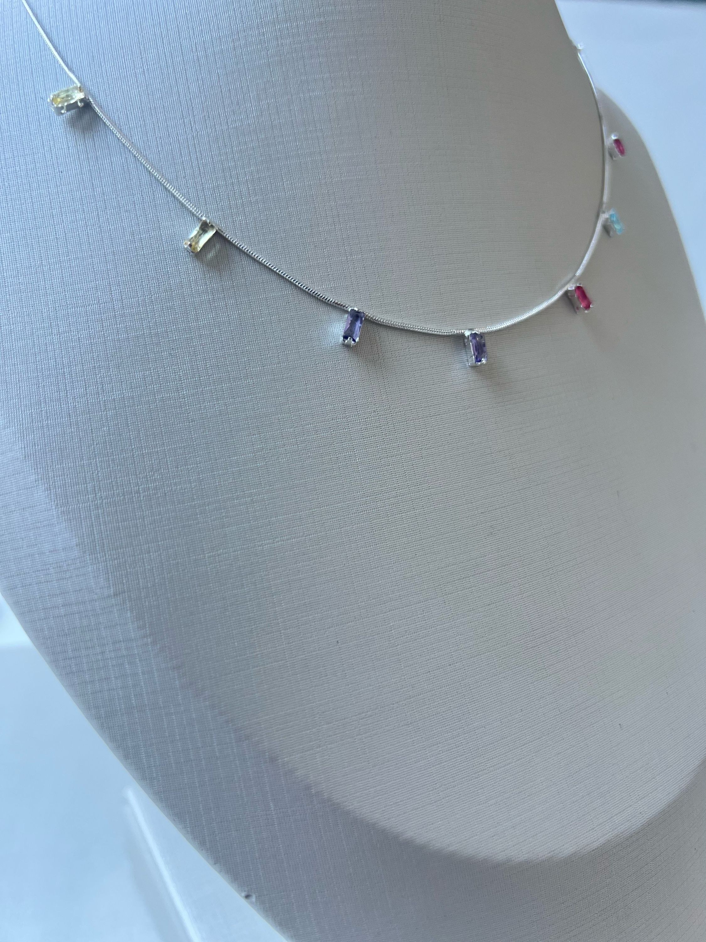 Choker com pontos de luz