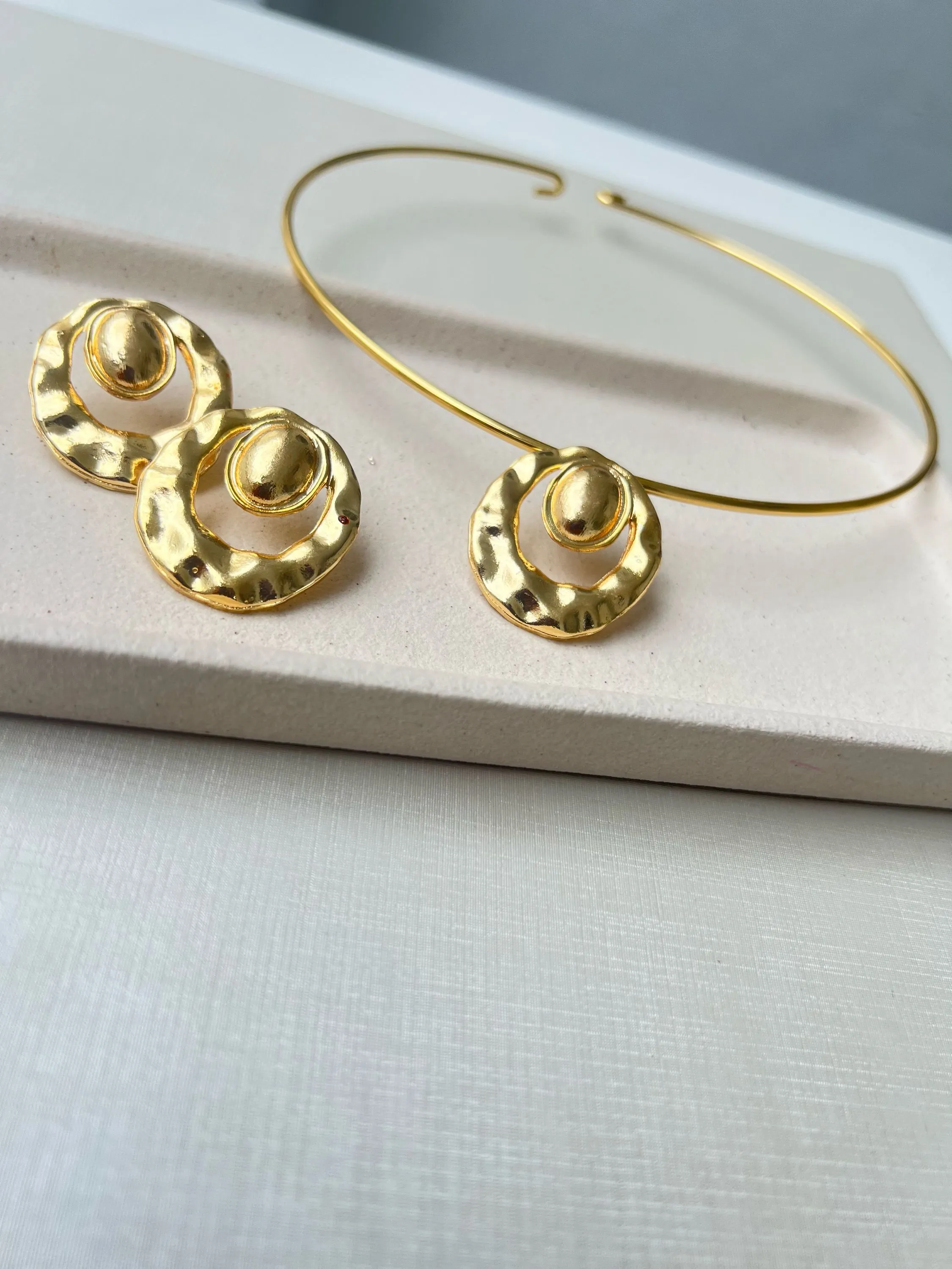 Conjunto modelo orgânico