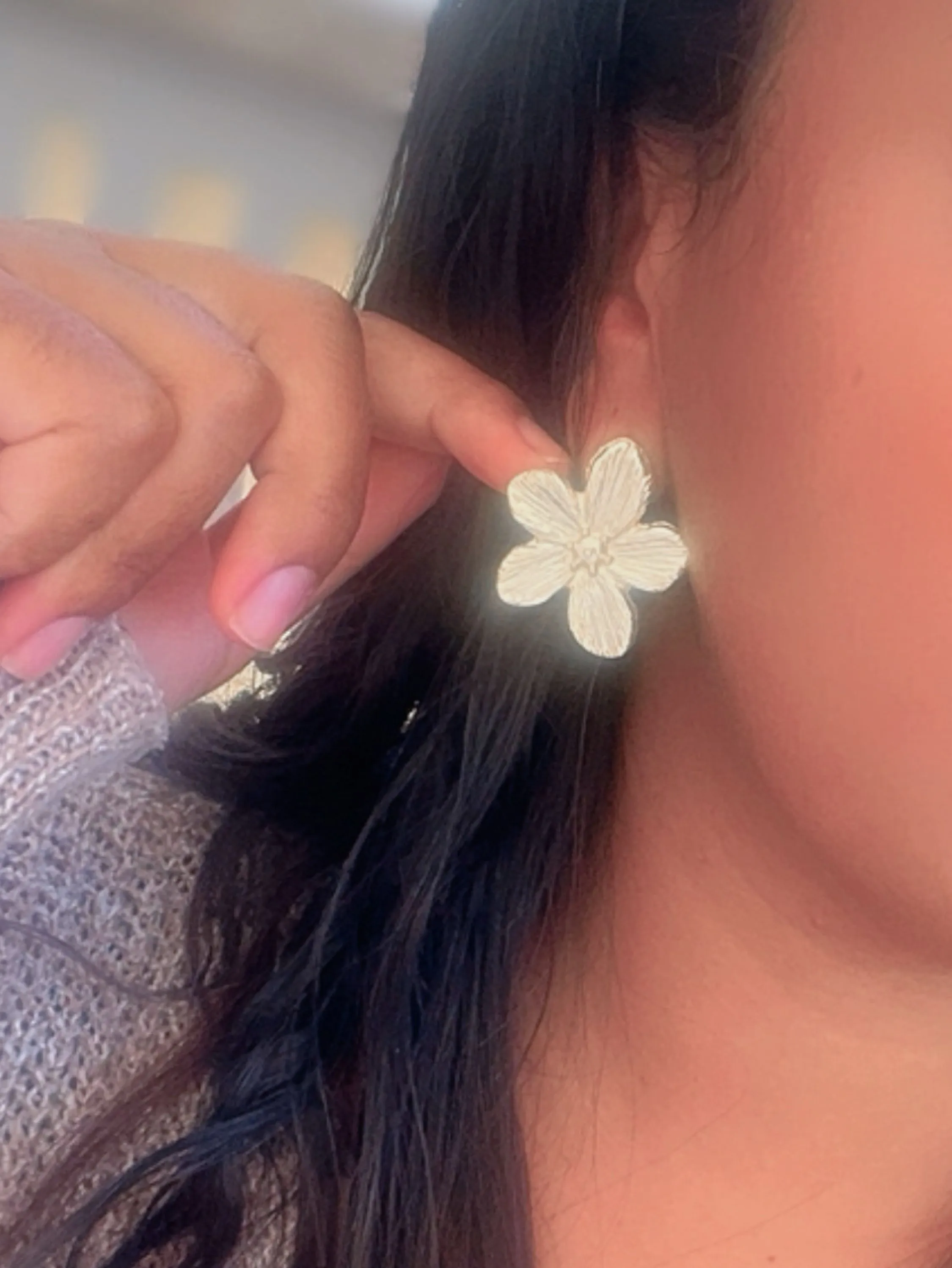 Brinco modelo flor
