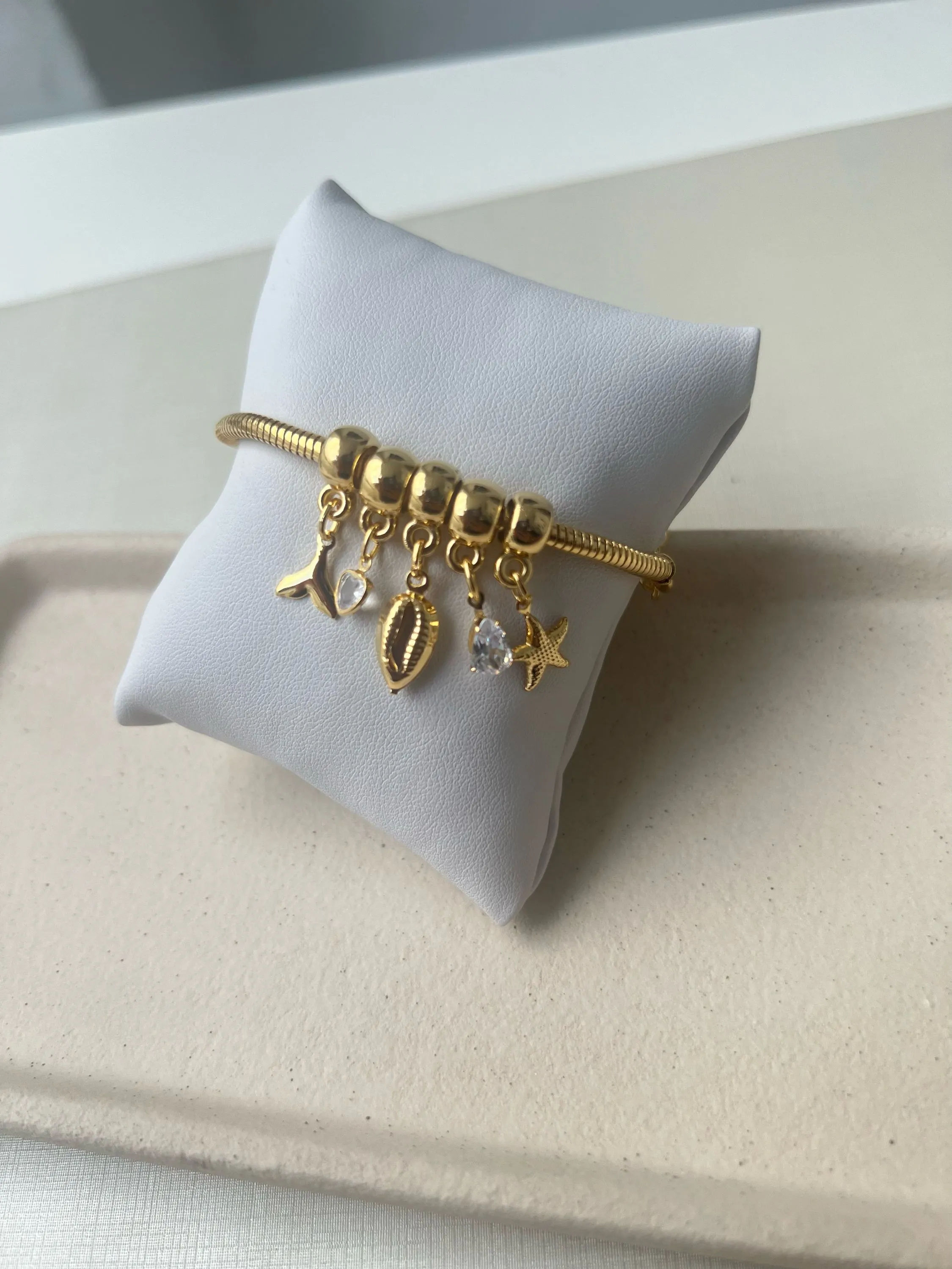 Pulseira pingentes moda praia