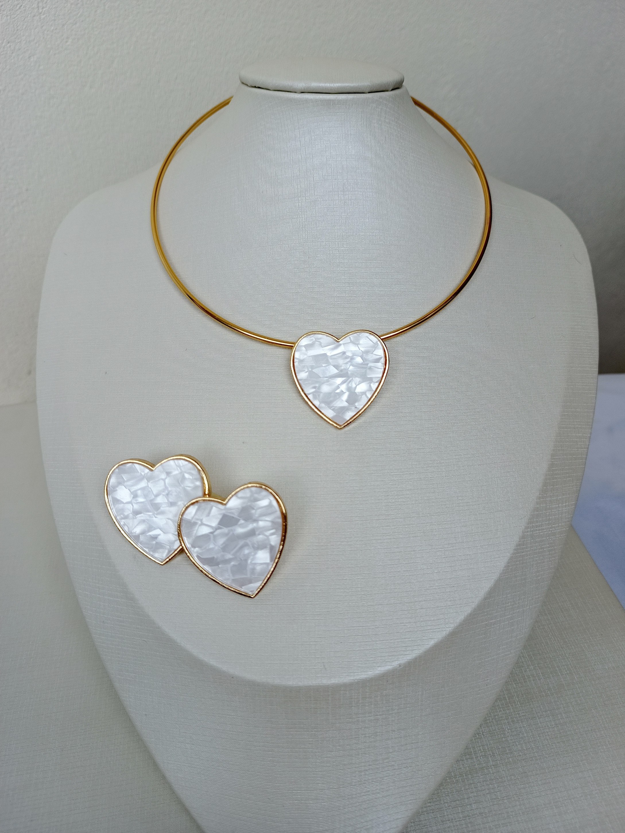 Conjunto de gargantilha com pingente de coração