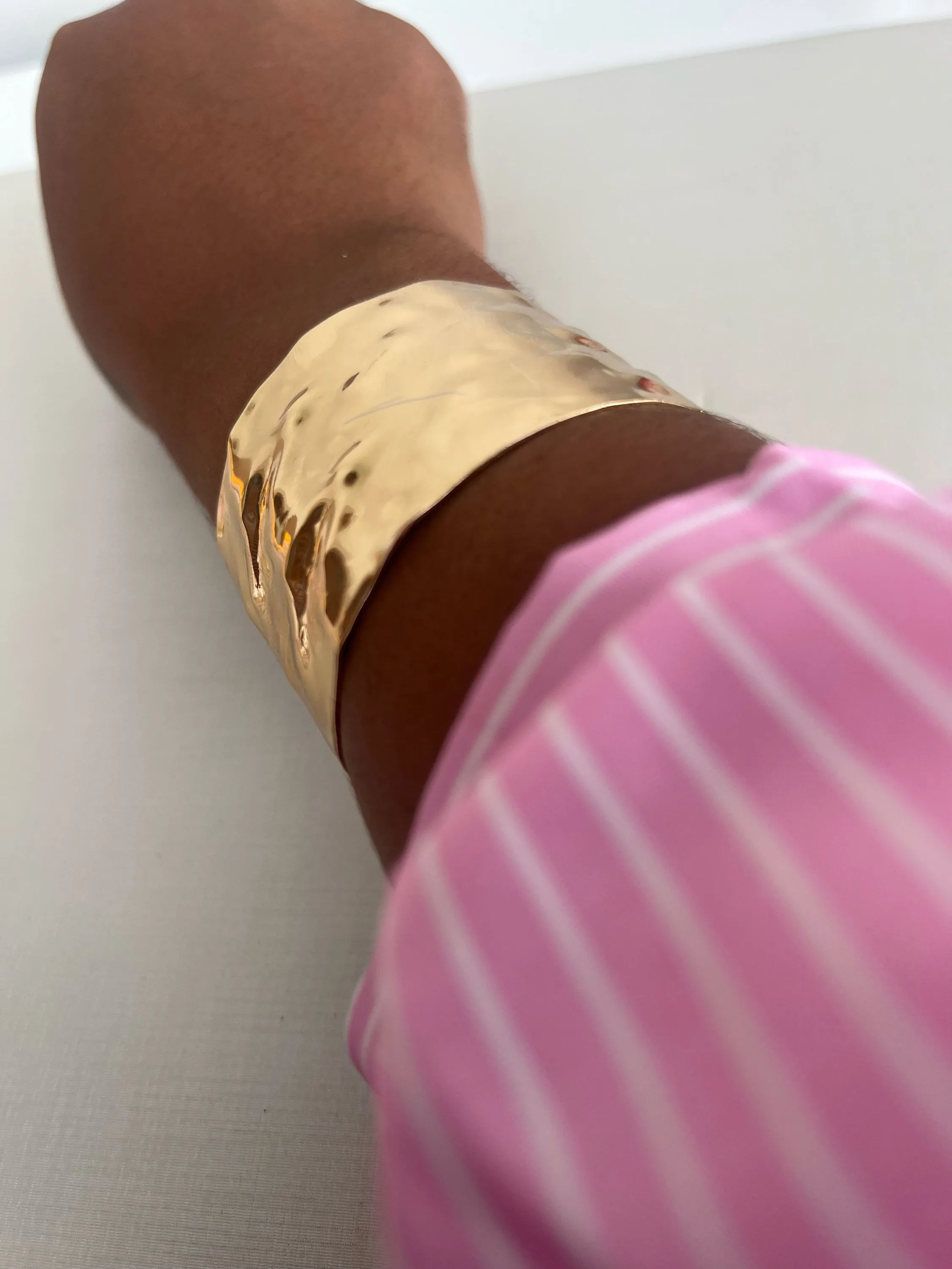 Bracelete texturizada