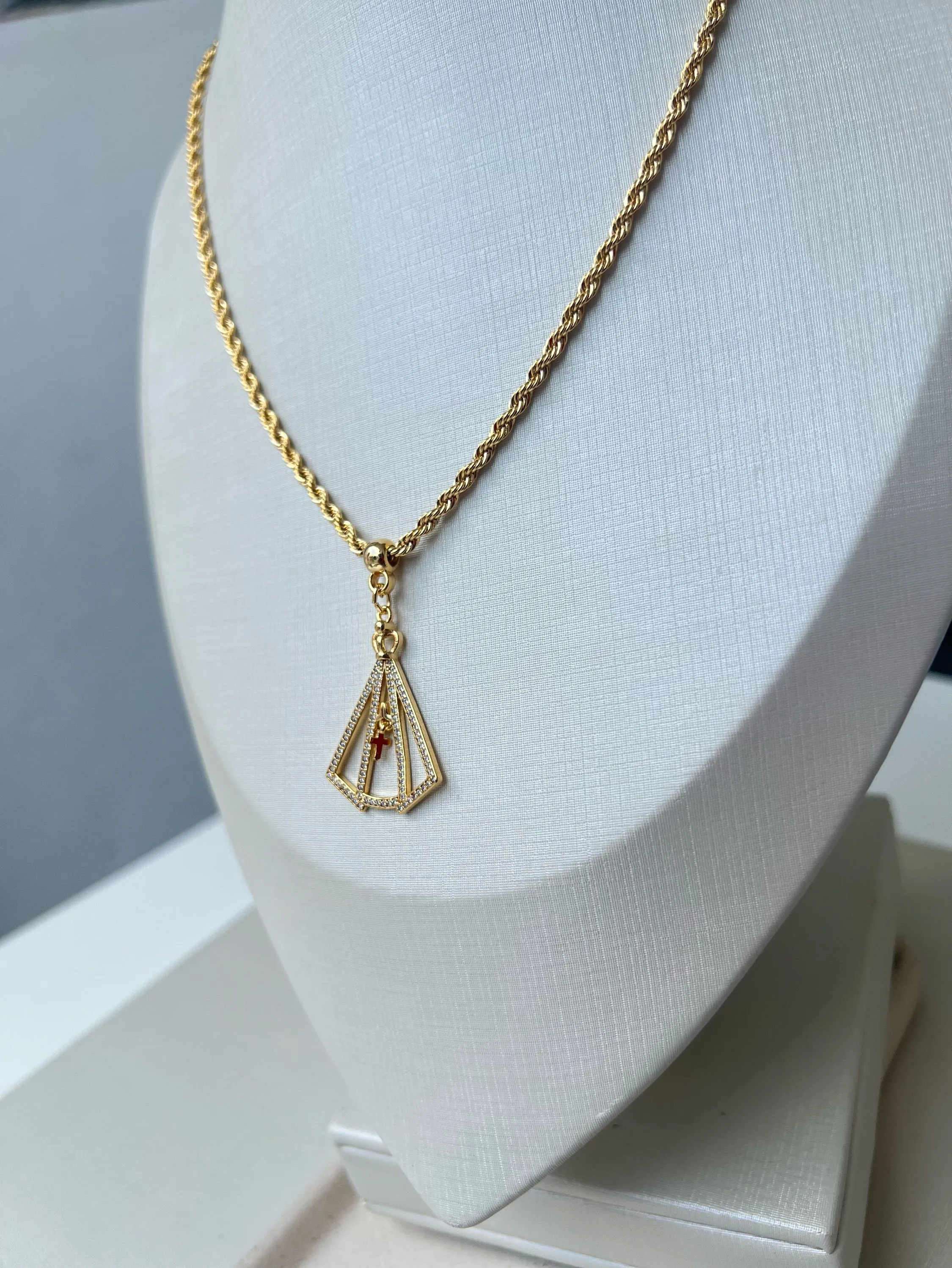 Colar pingente nossa senhora aparecida