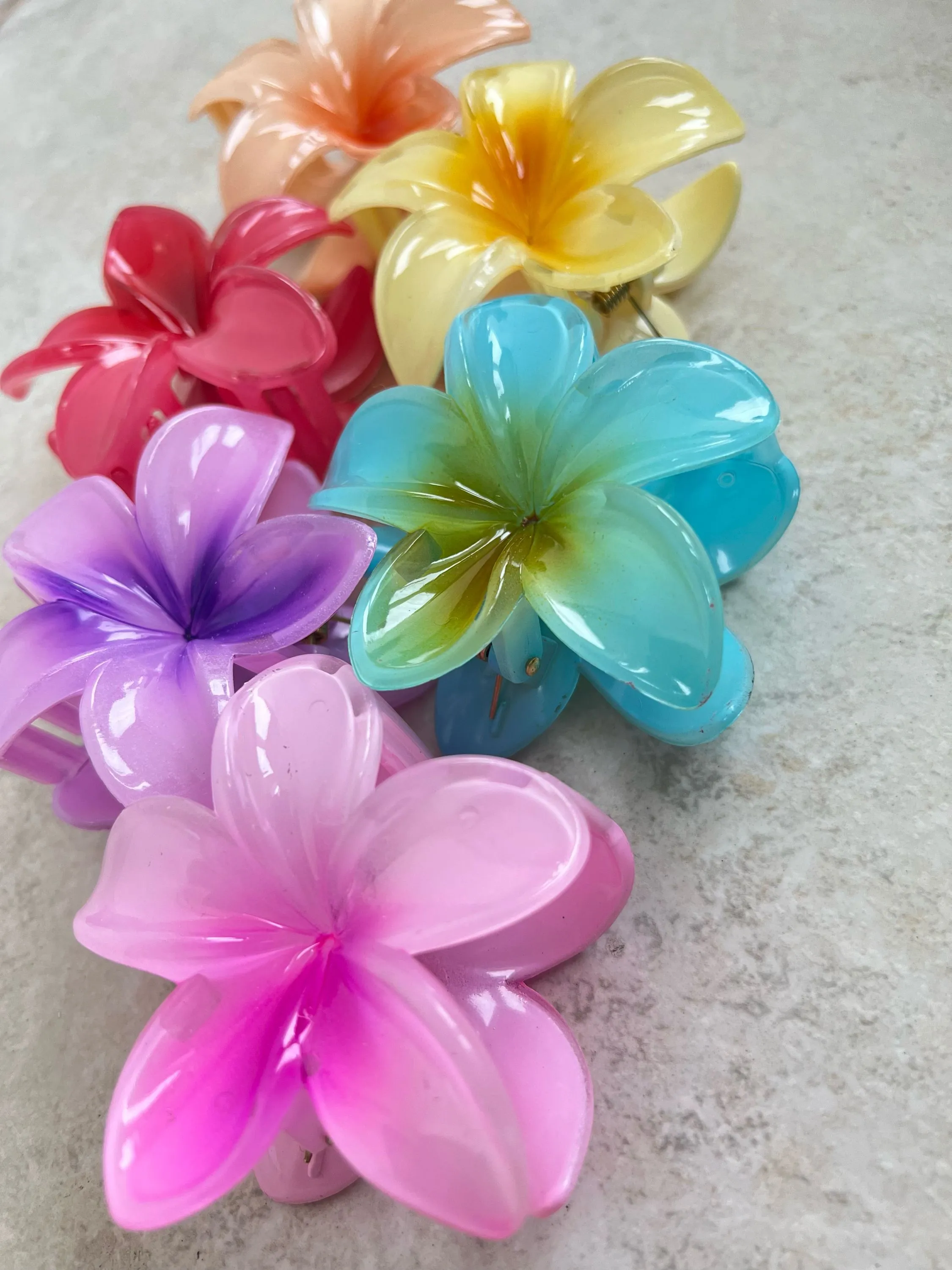 Prendedor para o cabelo modelo flor