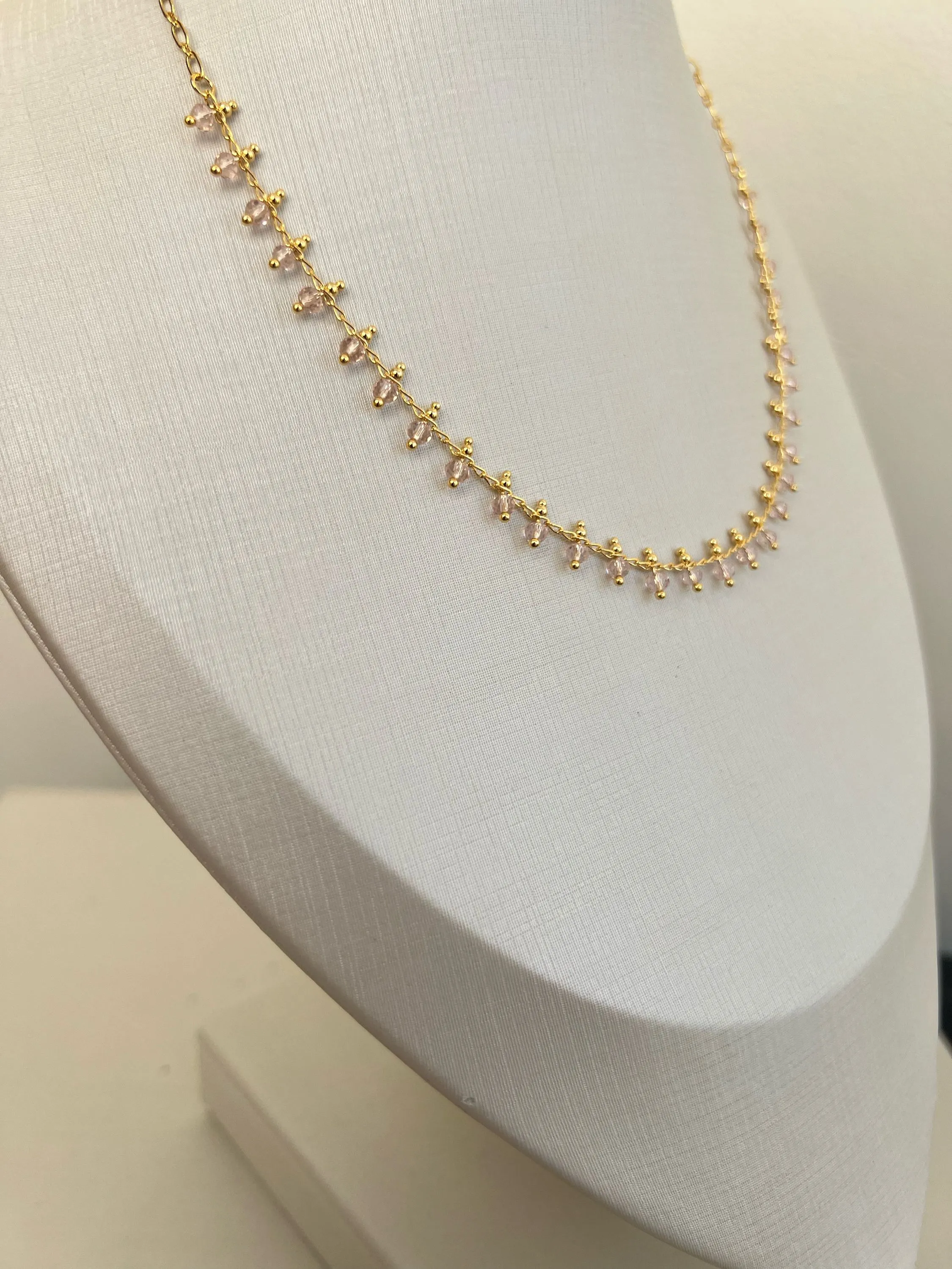 Choker corrente com cristais