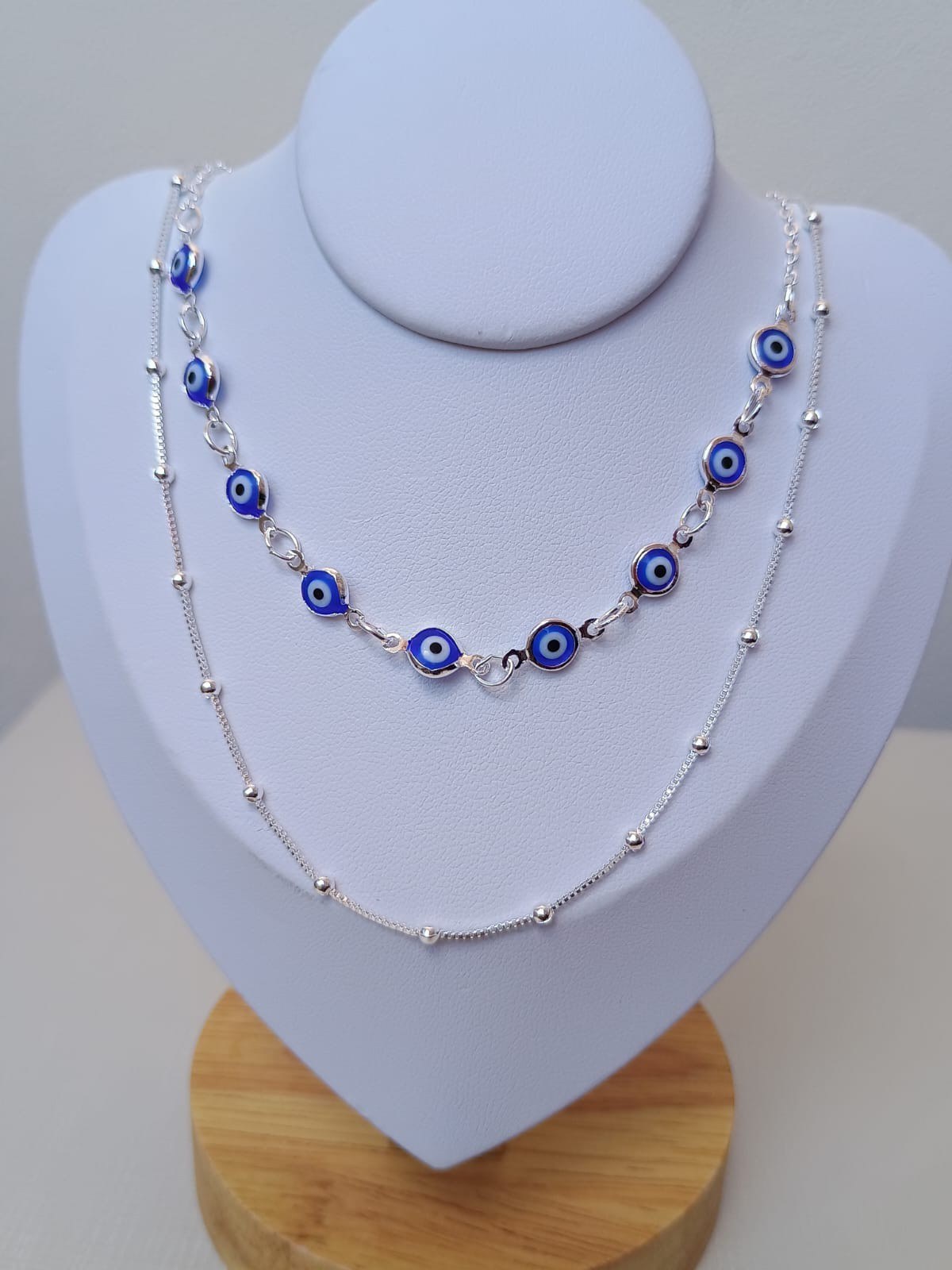 Colar duplo com olho grego e corrente com bolinha