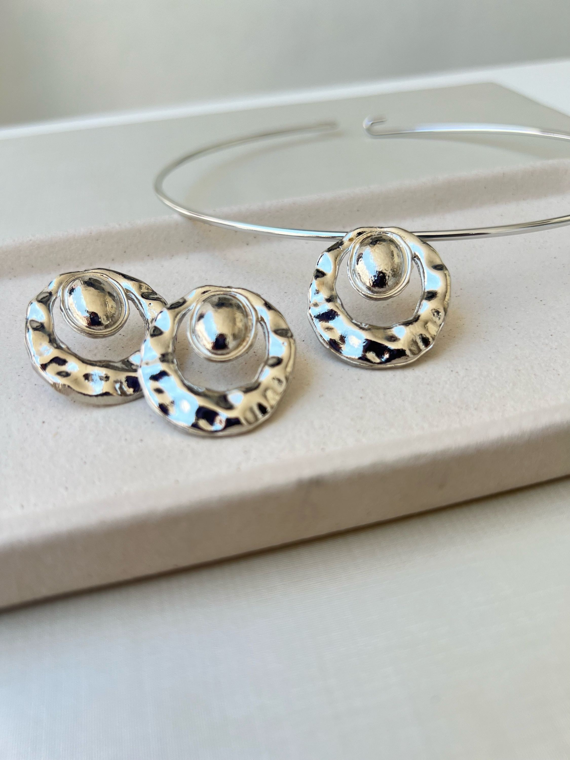 Conjunto modelo orgânico